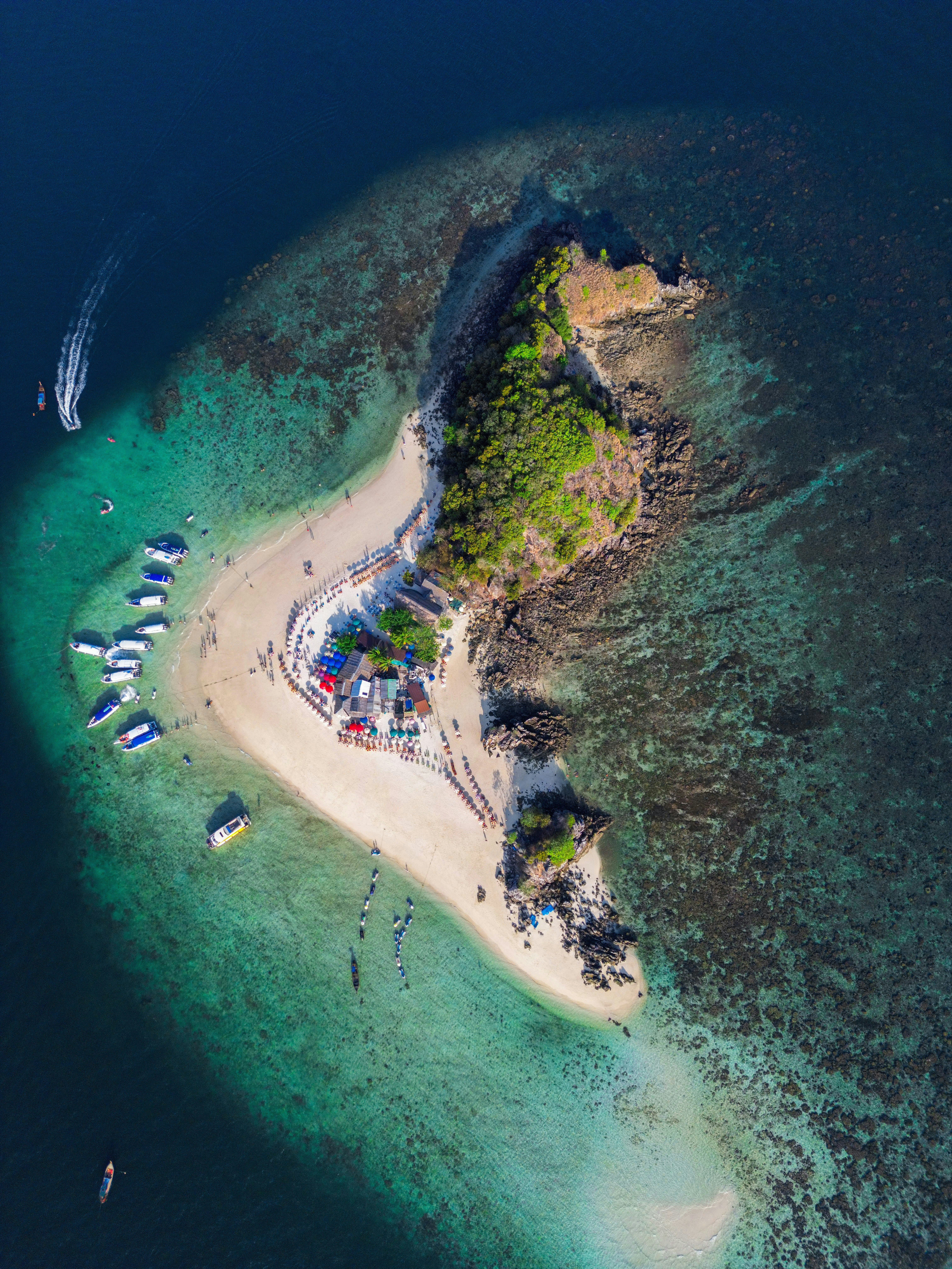 Photo by yannick_apollon