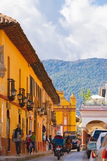 A scenic view of Hoi An's streets showcasing its culinary heritage.