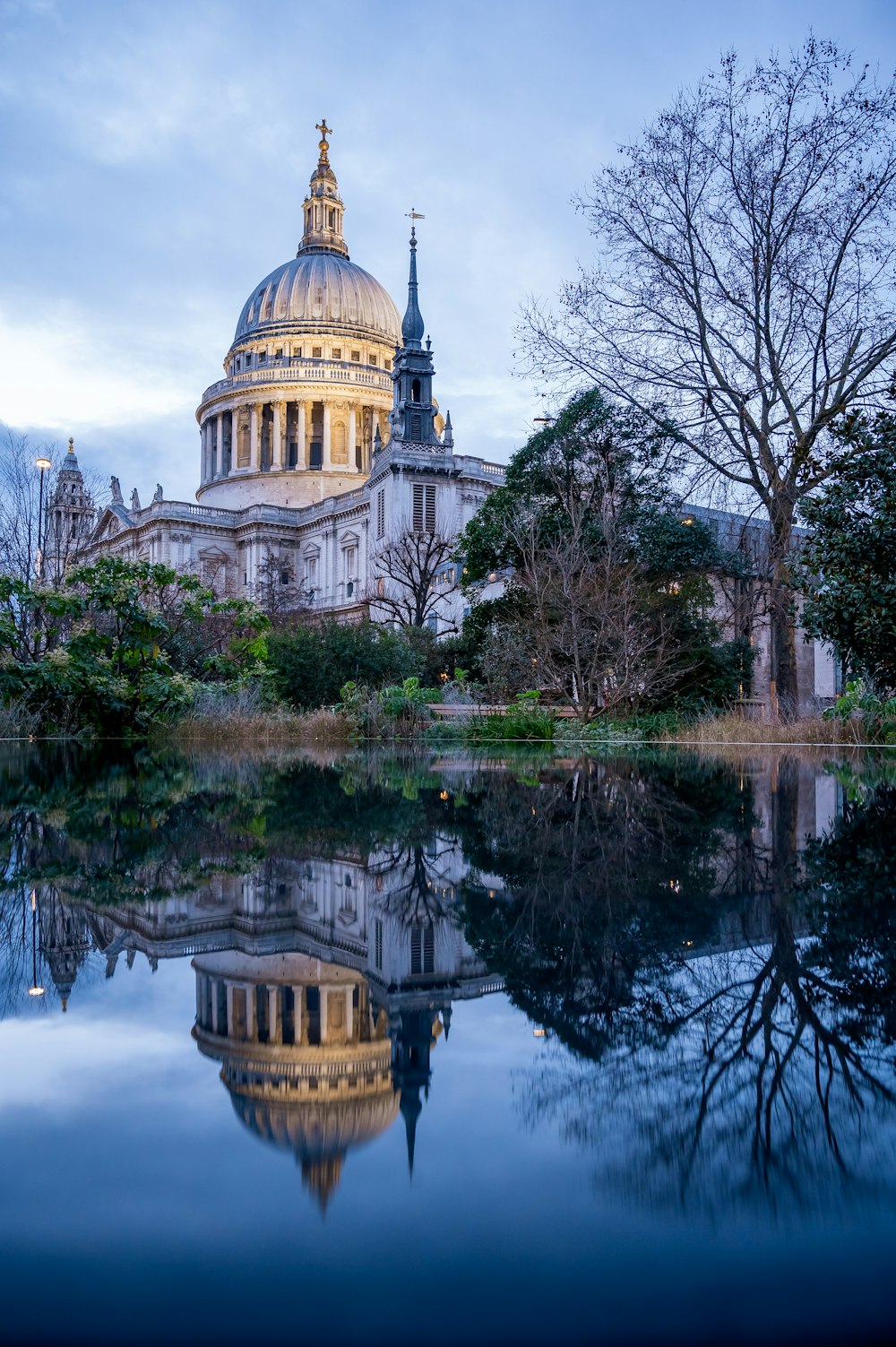 a large building with a dome on top of it