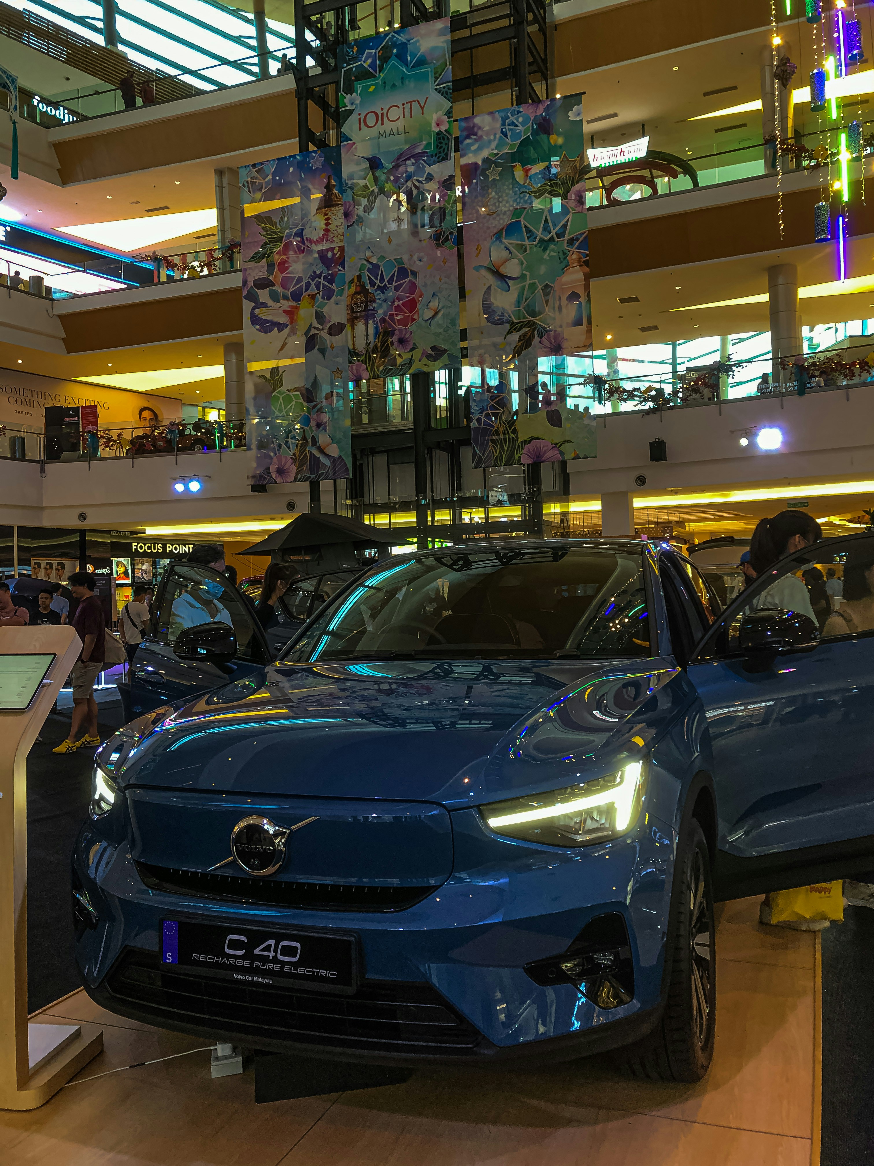 Exclusive: Volvo Cars to Recall 40,000 Electric SUVs Over Battery Fire Risk