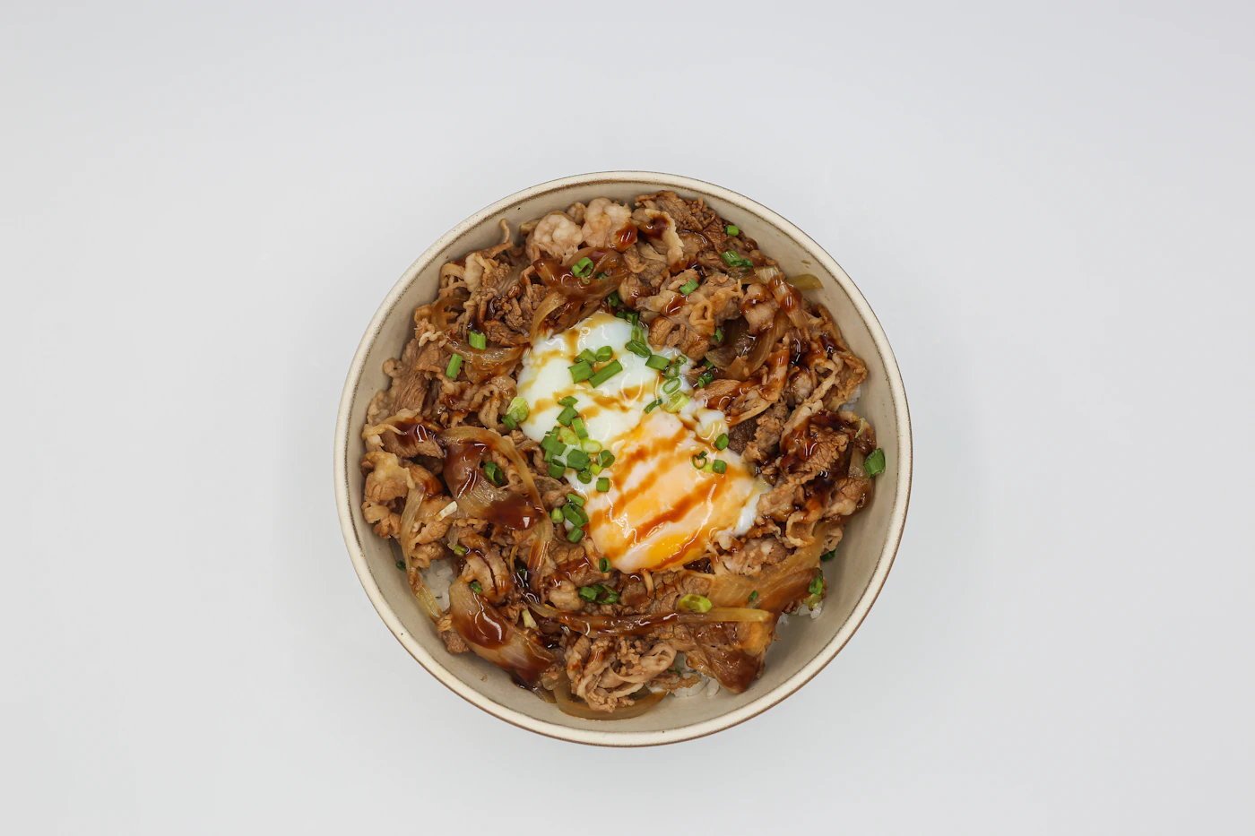 Japanese beef rice bowl with egg