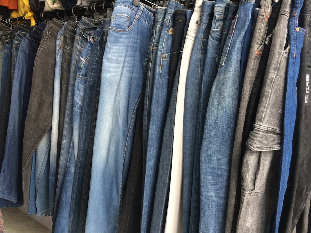 Jeans Rectos Tiro Alto