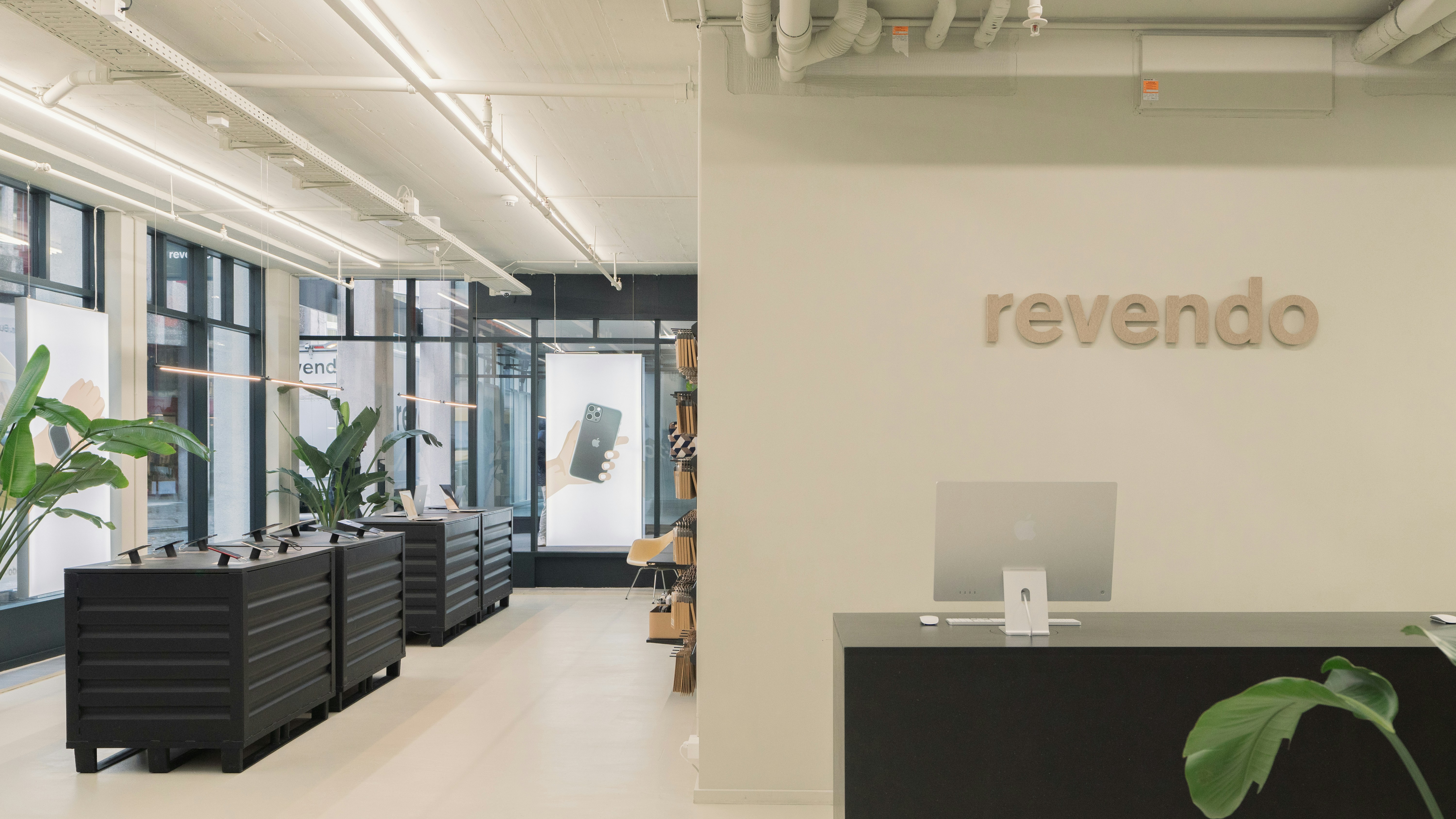 Revendo Store