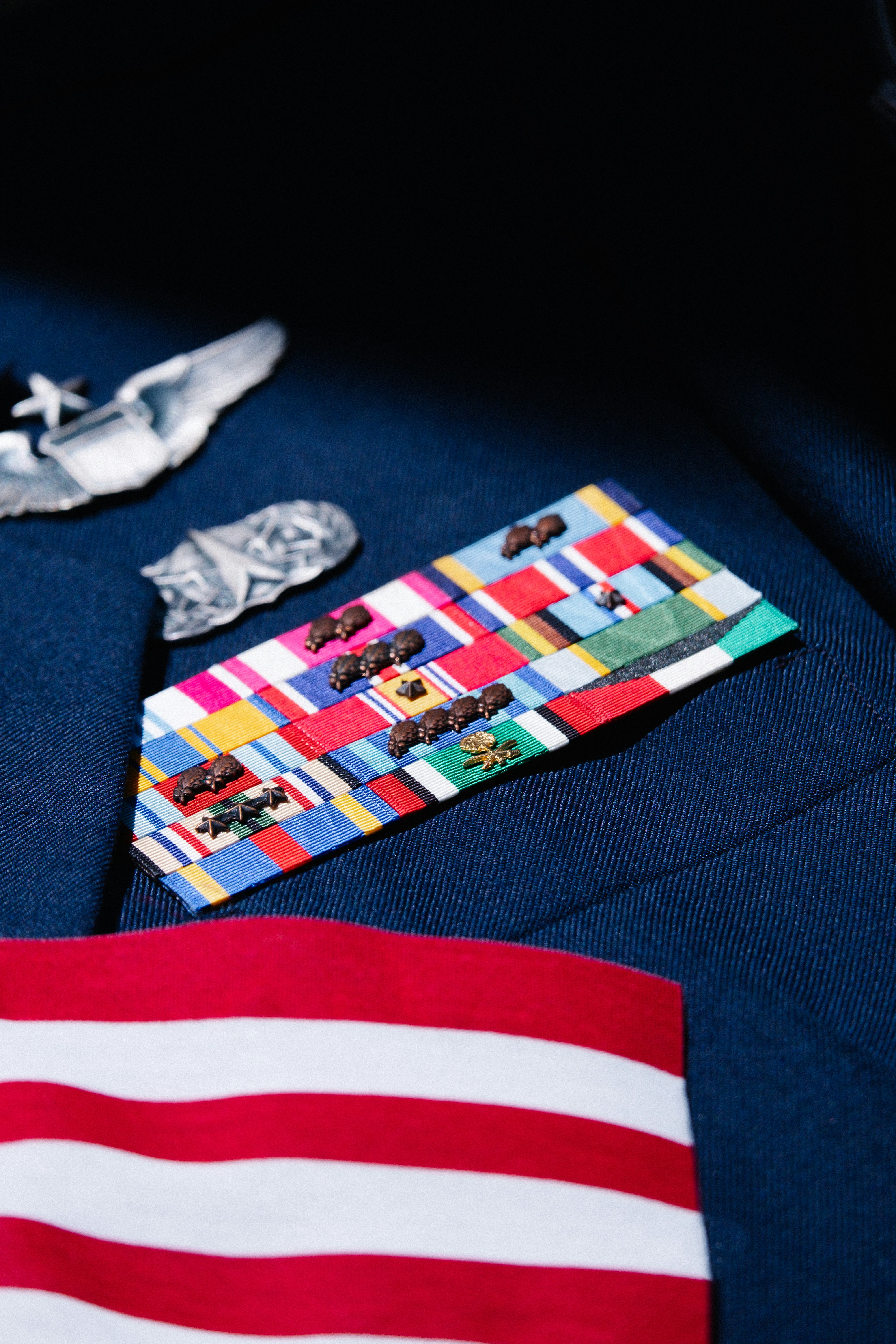 旗が描かれた一枚の紙