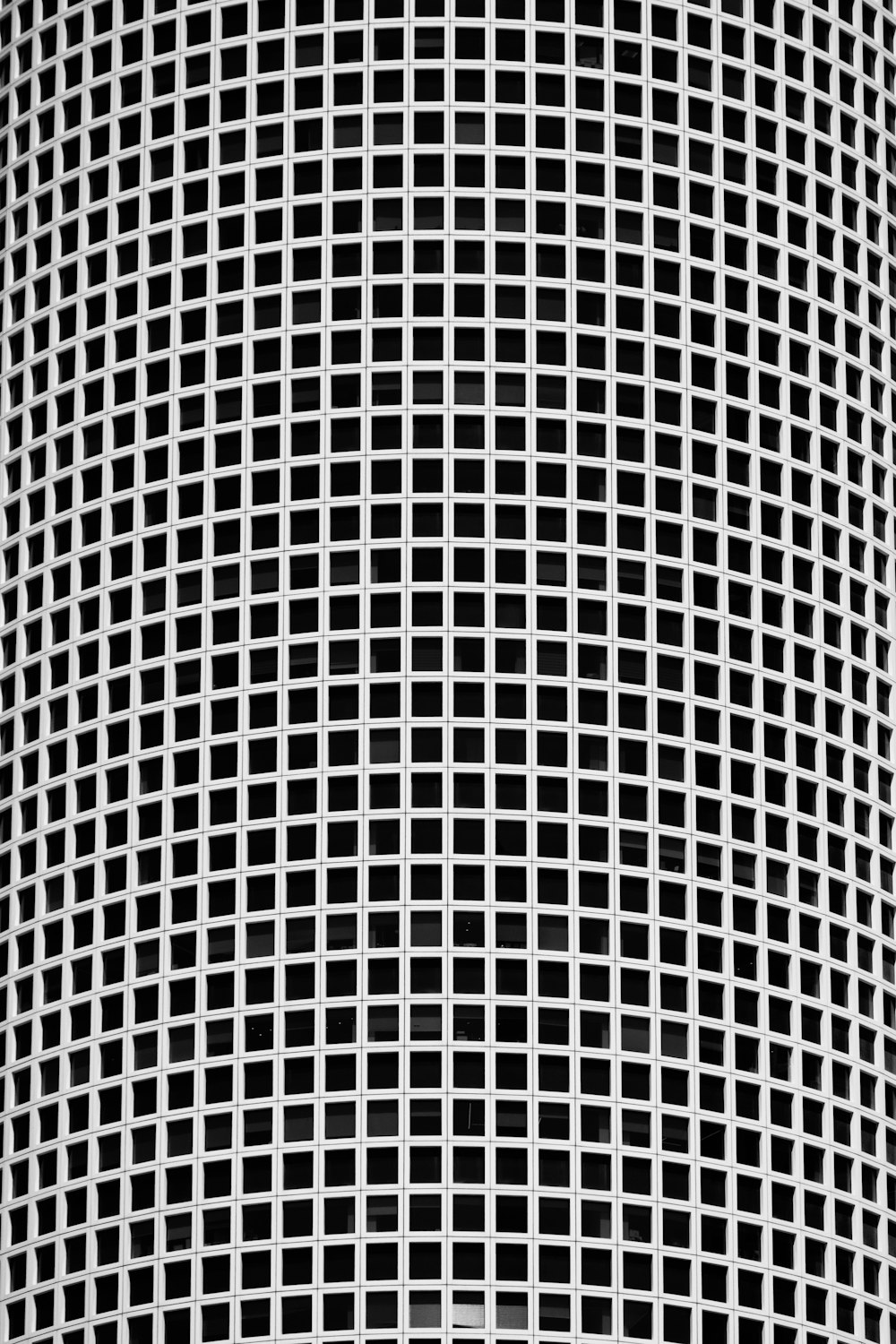 a black and white photo of a speaker