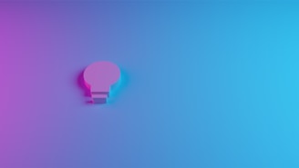 A glowing egg-shaped light bulb symbolizing the birth of innovative software ideas.