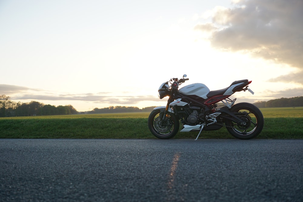 a motorcycle parked on the side of the road