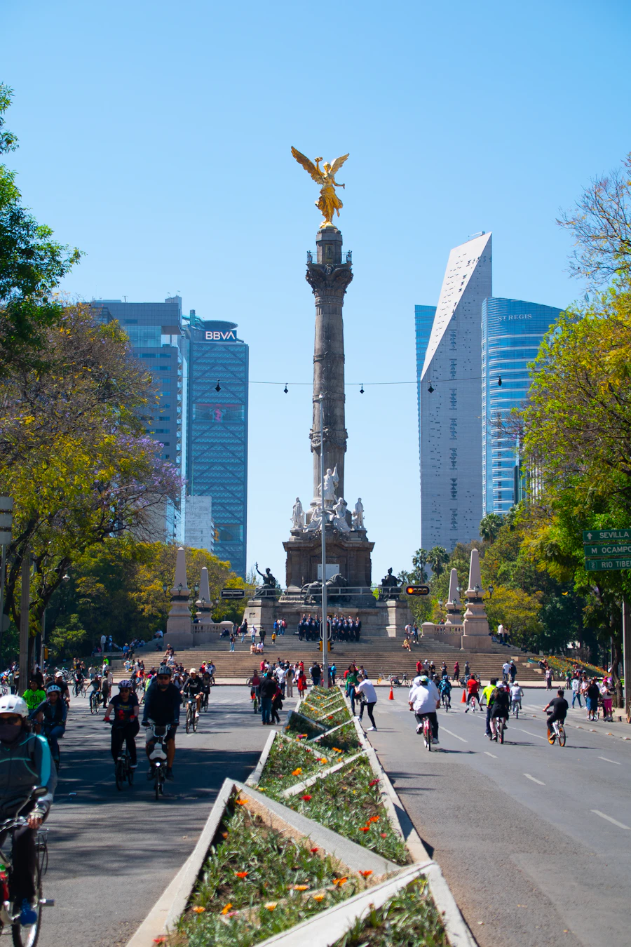 Mexico City street life