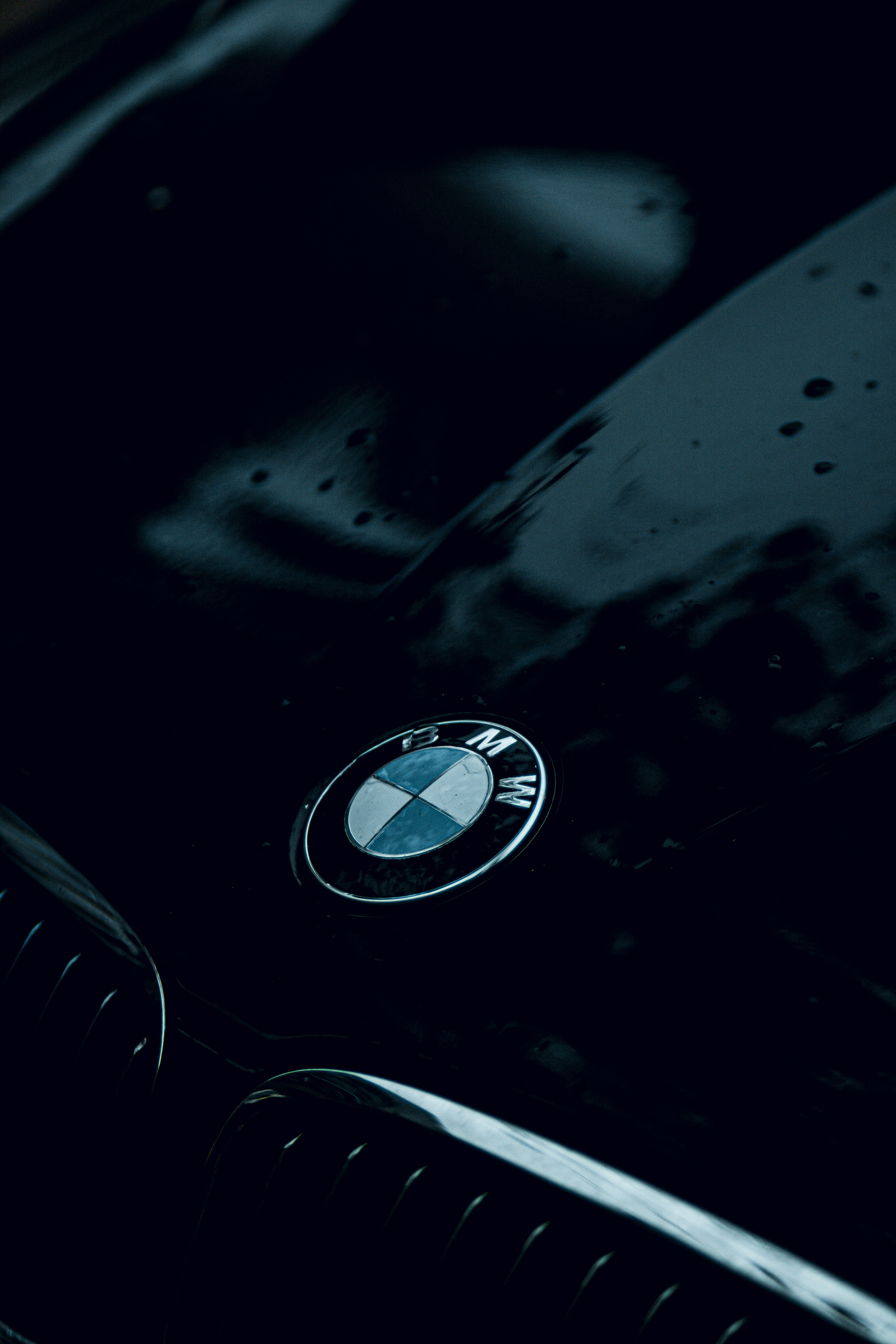 LuxeShine Car Shampoo