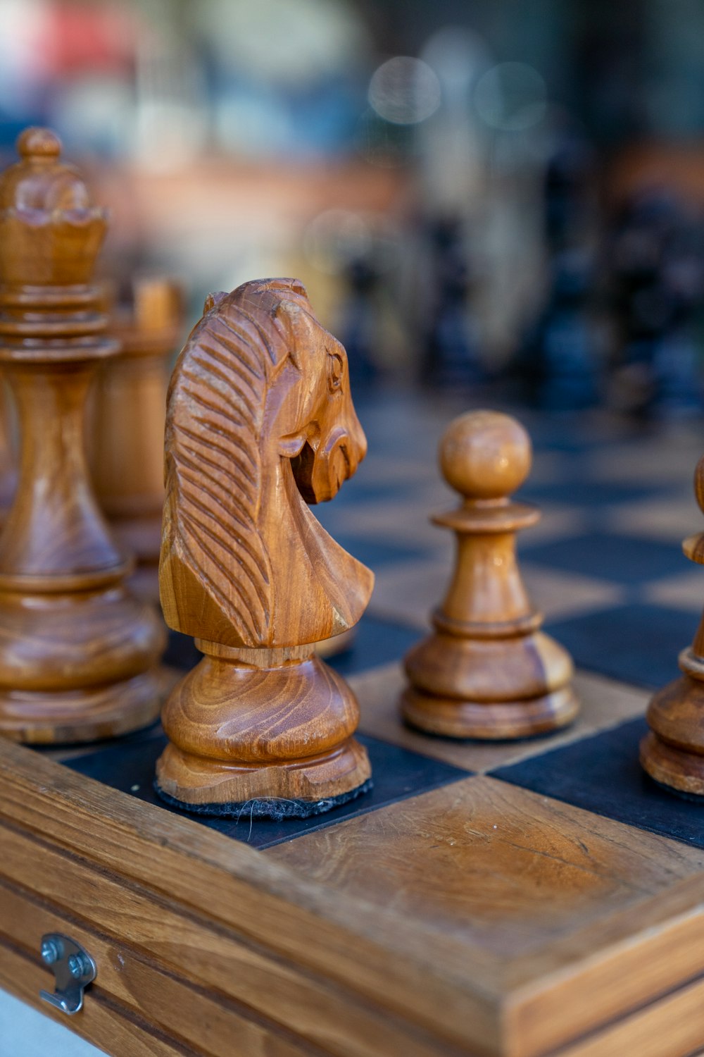 A close up of a set of chess pieces photo – Free Chess Image on Unsplash