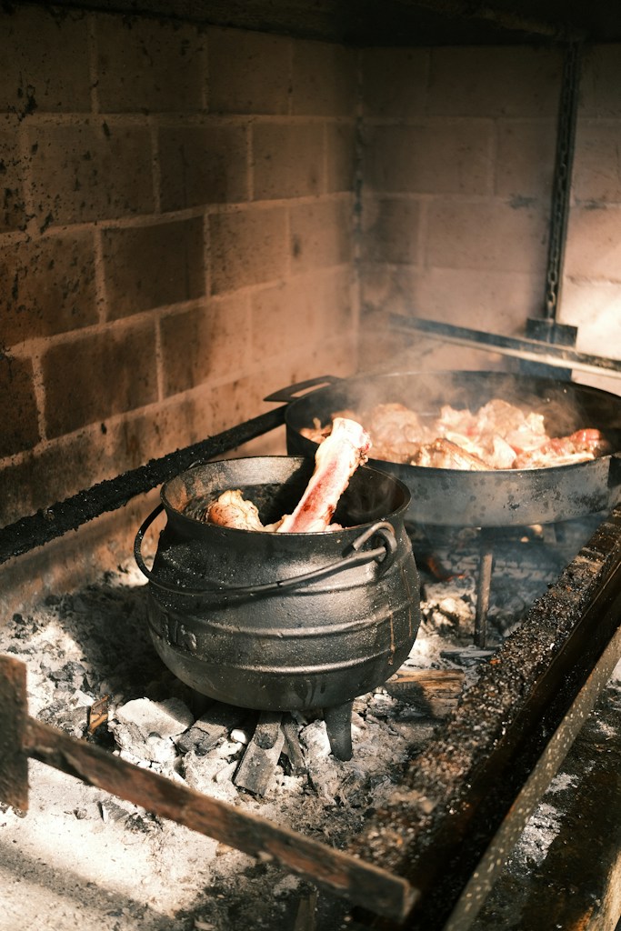 Vintage Dutch Oven