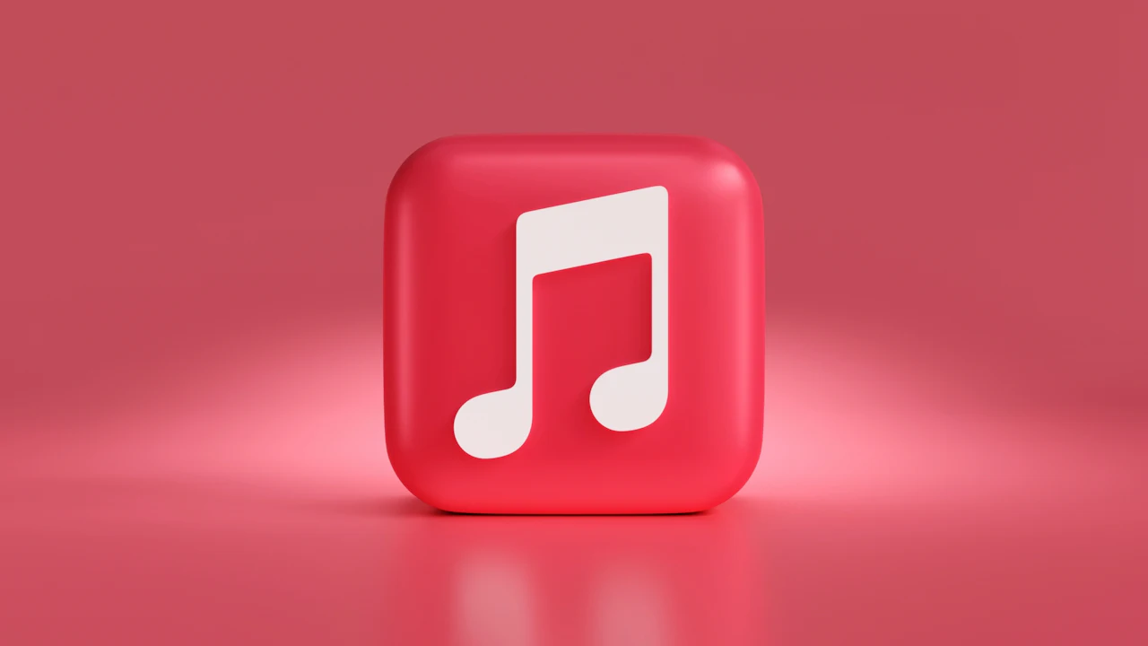 Apple Music kırmızıdan vazgeçti: siyah beyaz logoya gelen tepki ne anlatıyor?