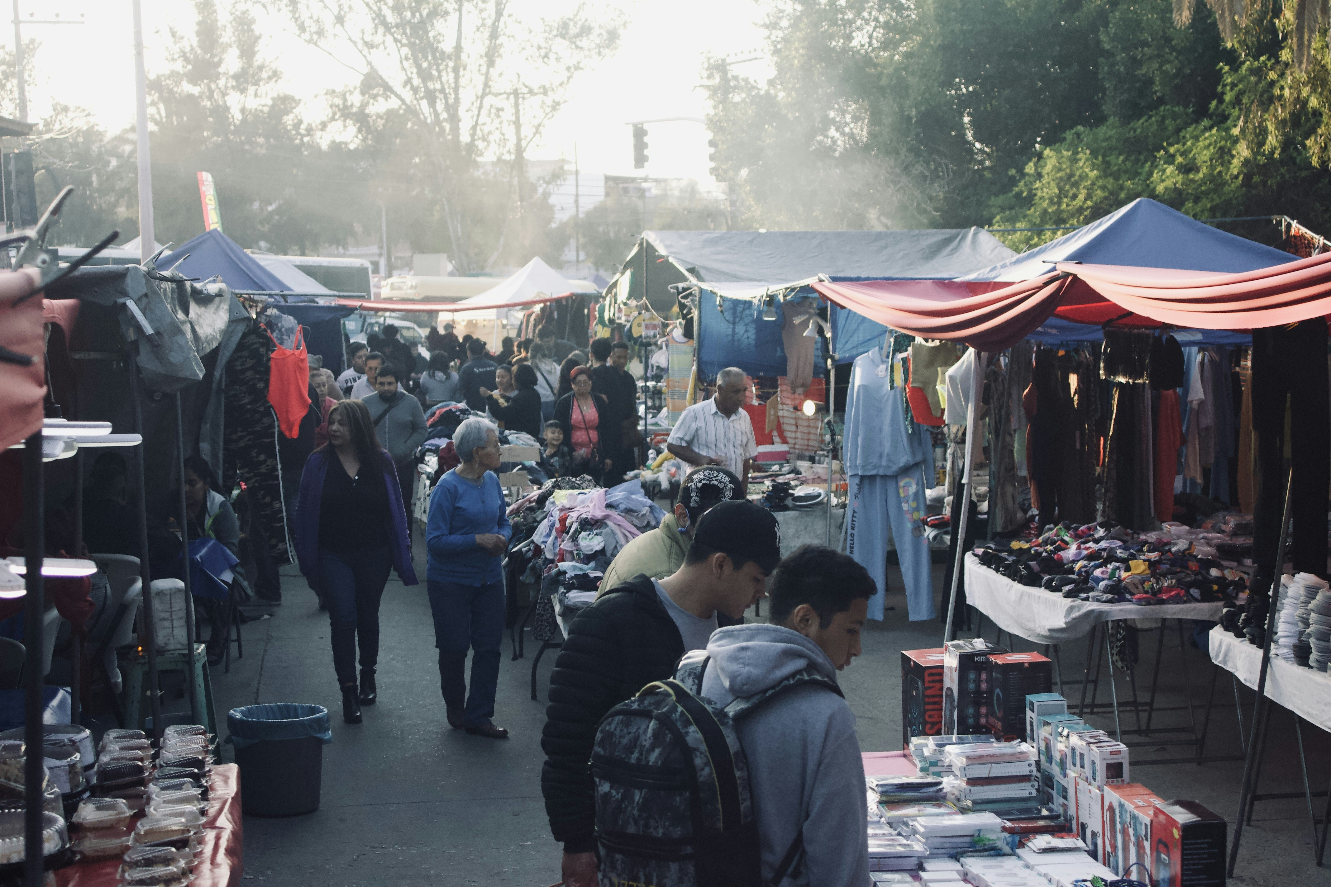 Compras en Cali: entre centros comerciales y mercados con alma