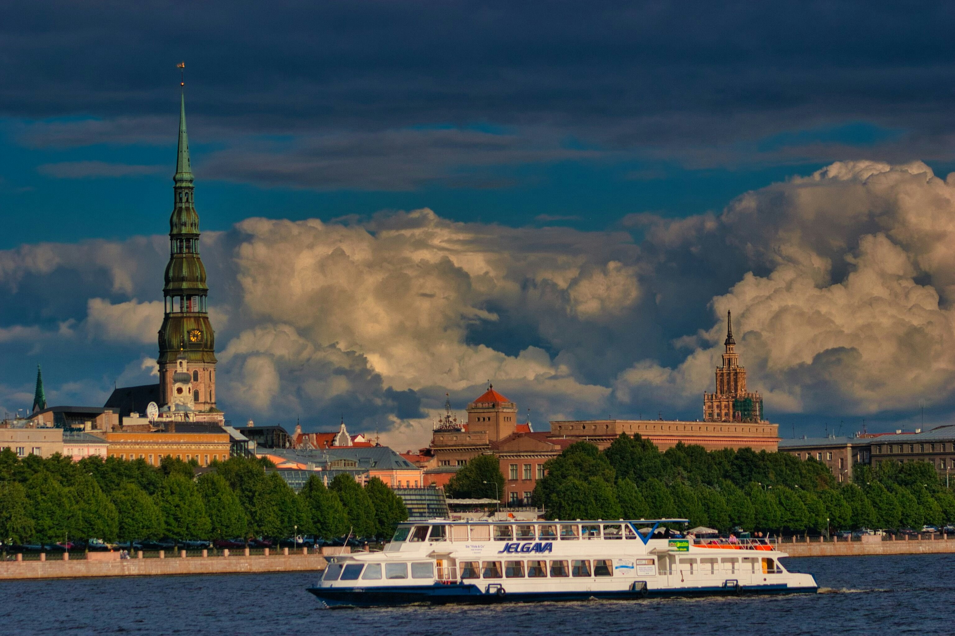 Photo by raimondklavins