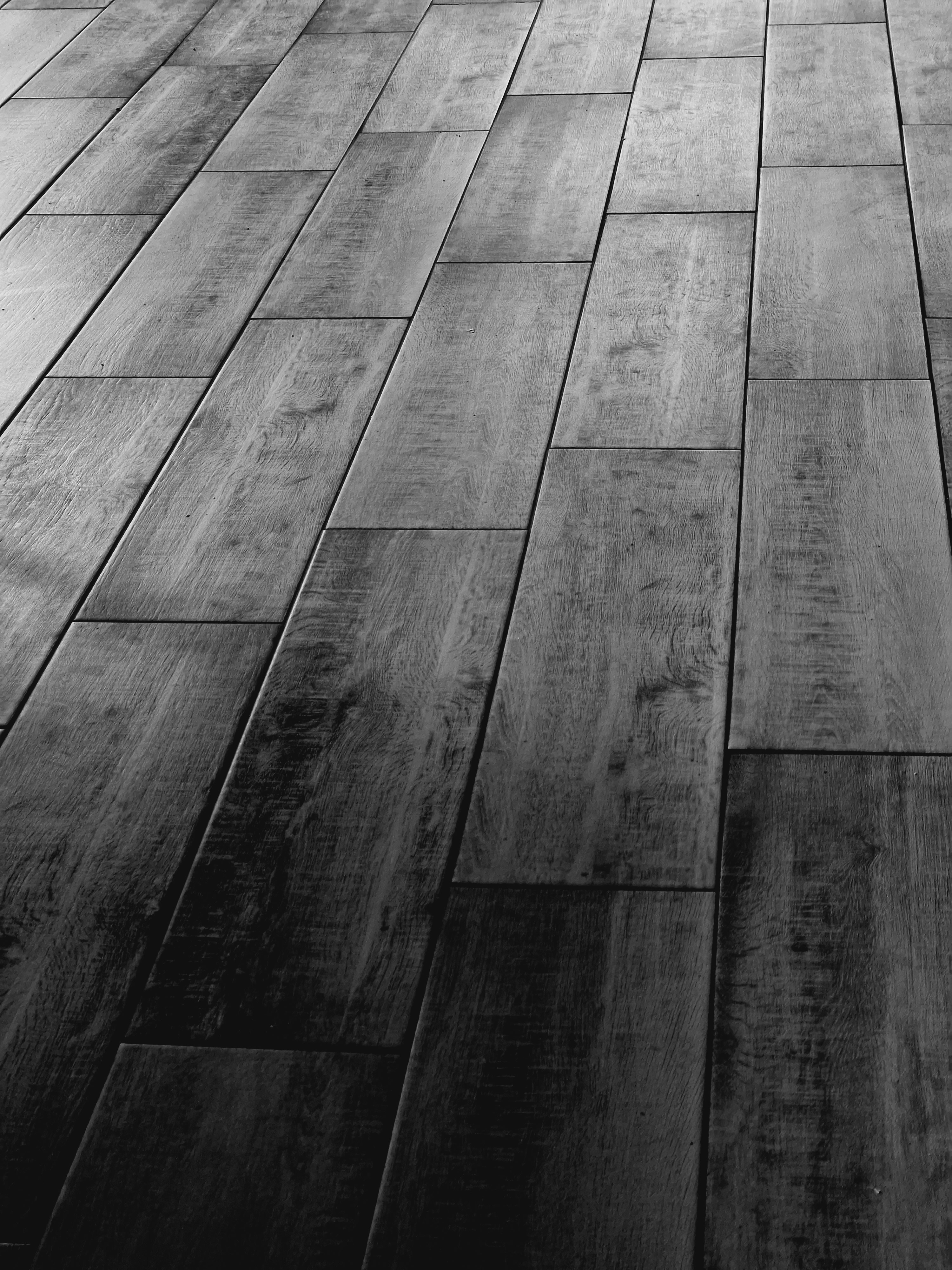 The Pros and Cons of Engineered Wood Flooring: A Comprehensive Guide