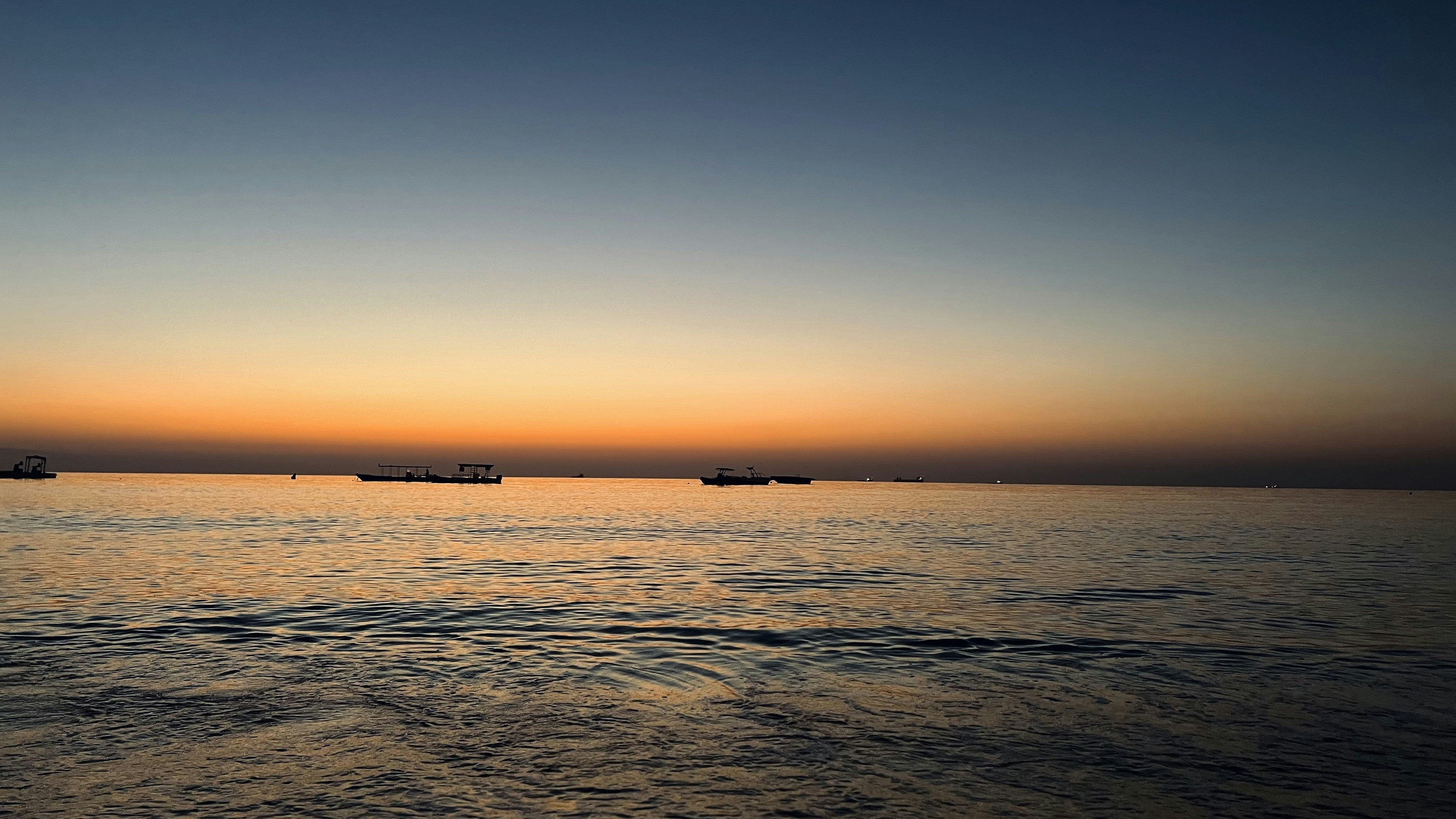 Photo by matinkaviani