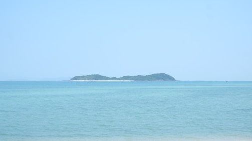 A serene view of St. Thomas with clear blue waters.