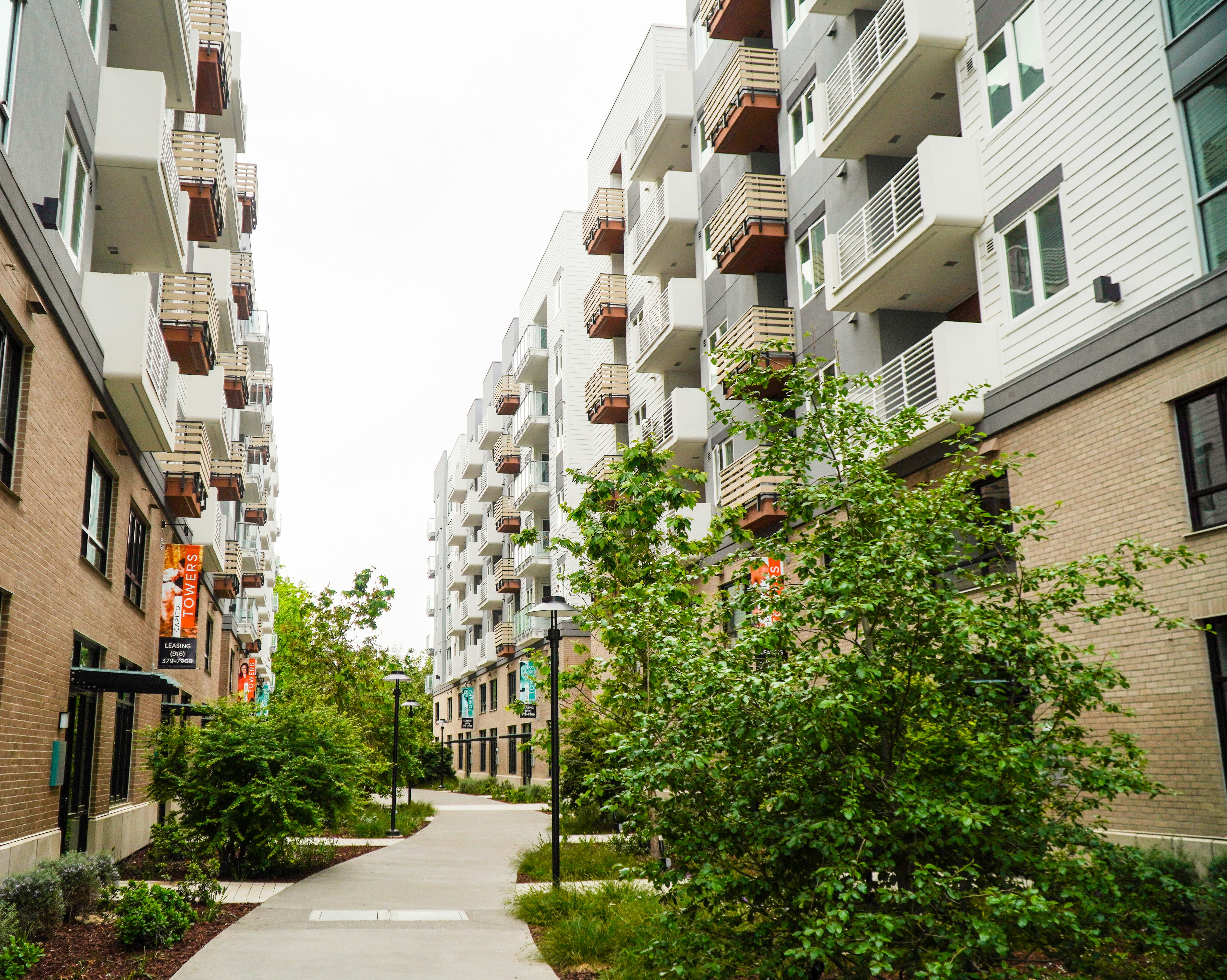 Neighbors You Actually Know: The Quiet Case for Mid-Sized Residential Living