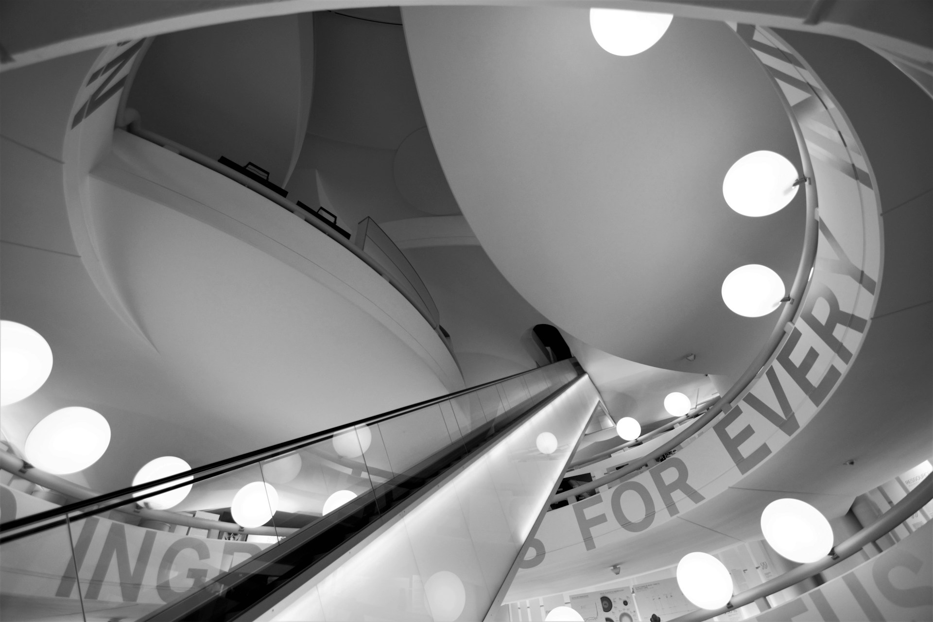 gray computer monitor