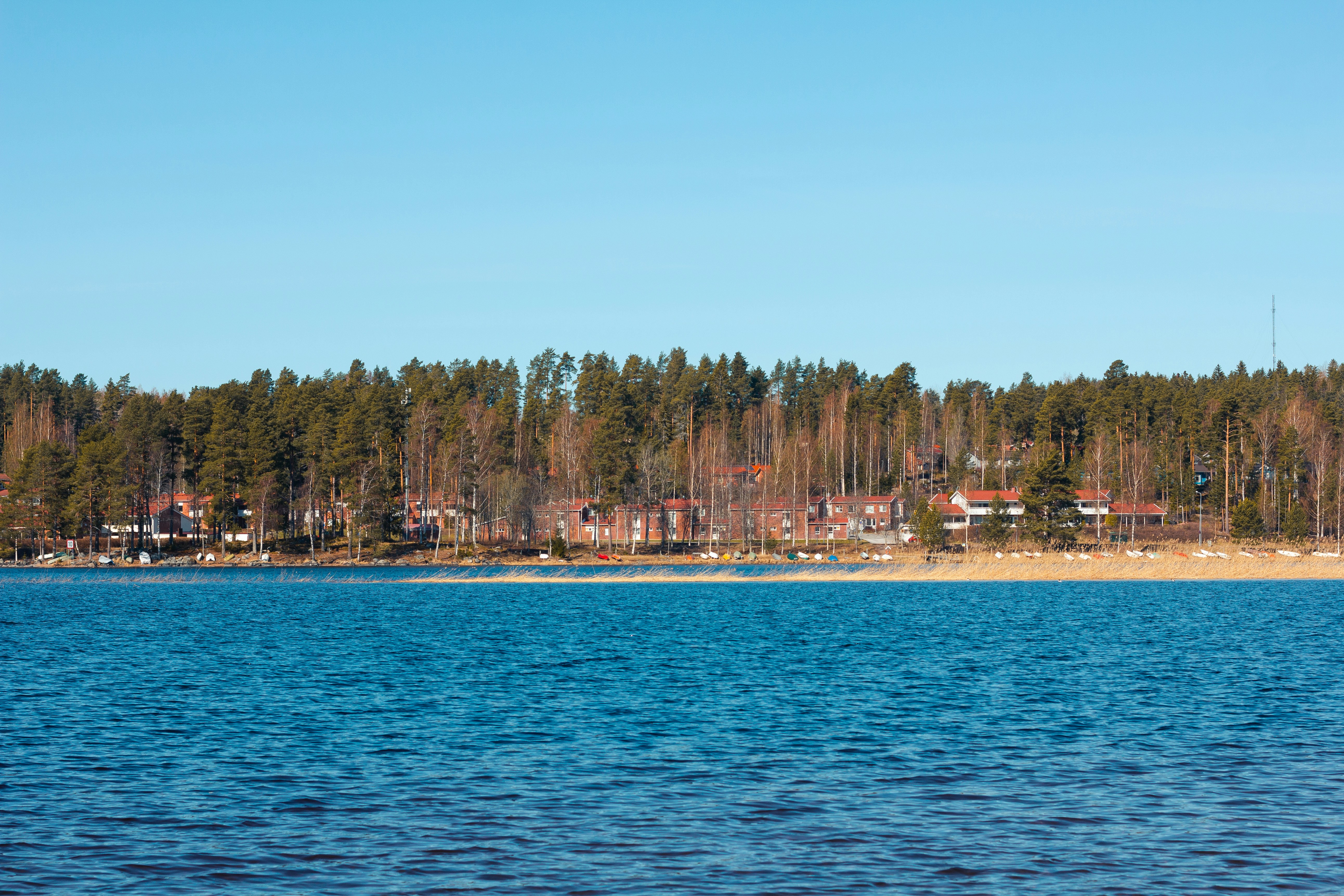 Stay online in the Finland with a prepaid eSIM from eSIMlii. Instant activation, no roaming charges, and reliable coverage.