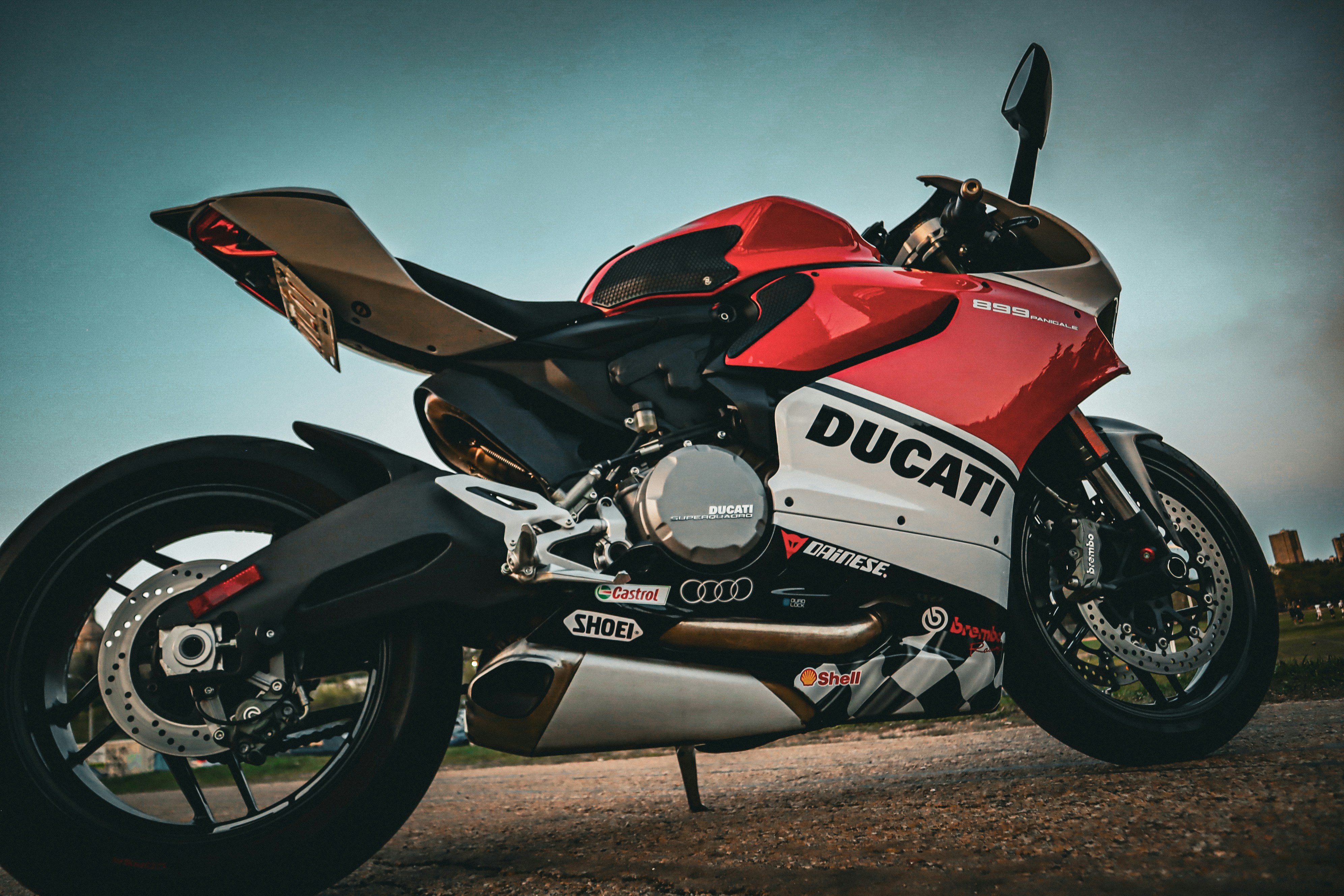 Photo by ronnzymoto