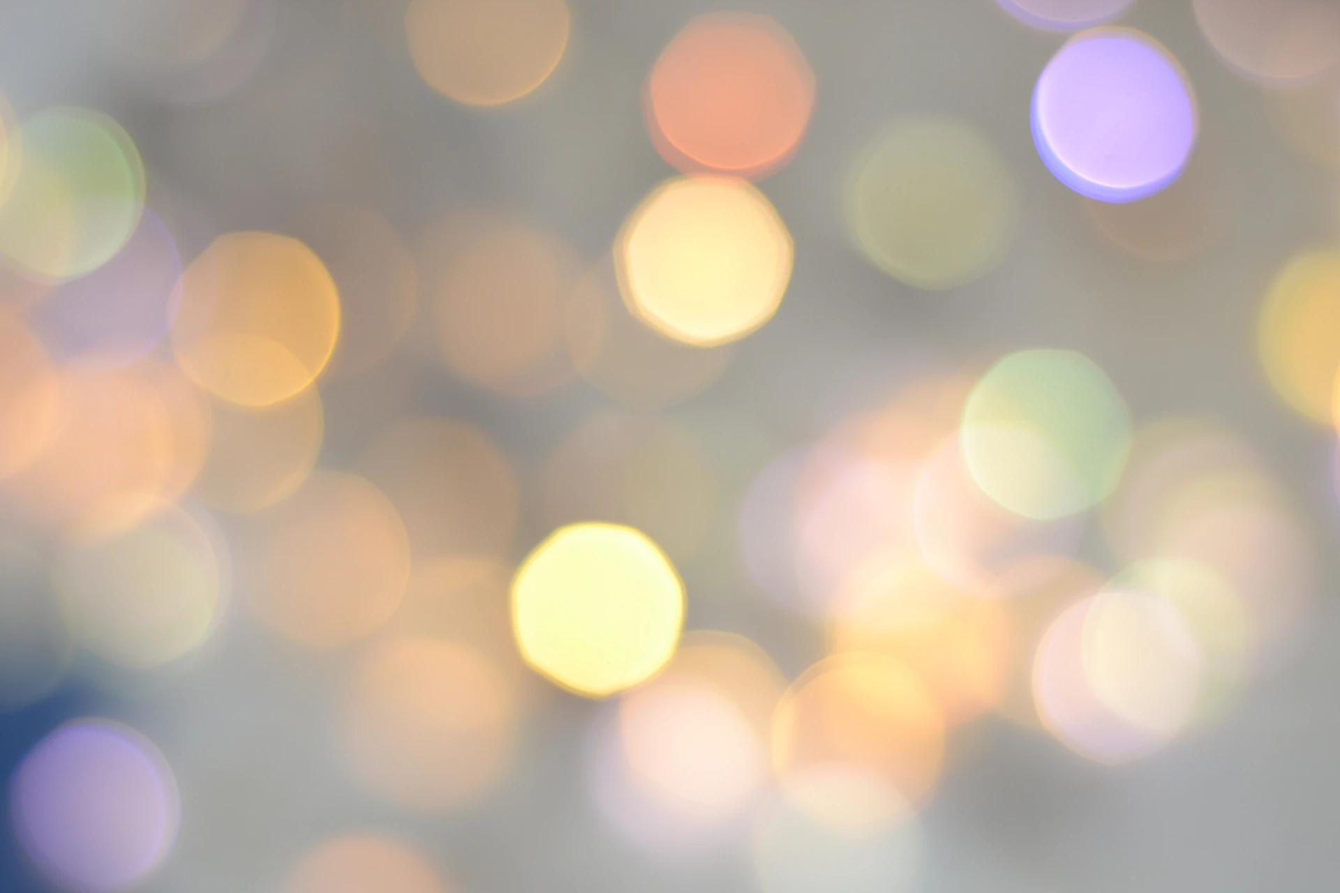 a blurry photo of a bunch of lights