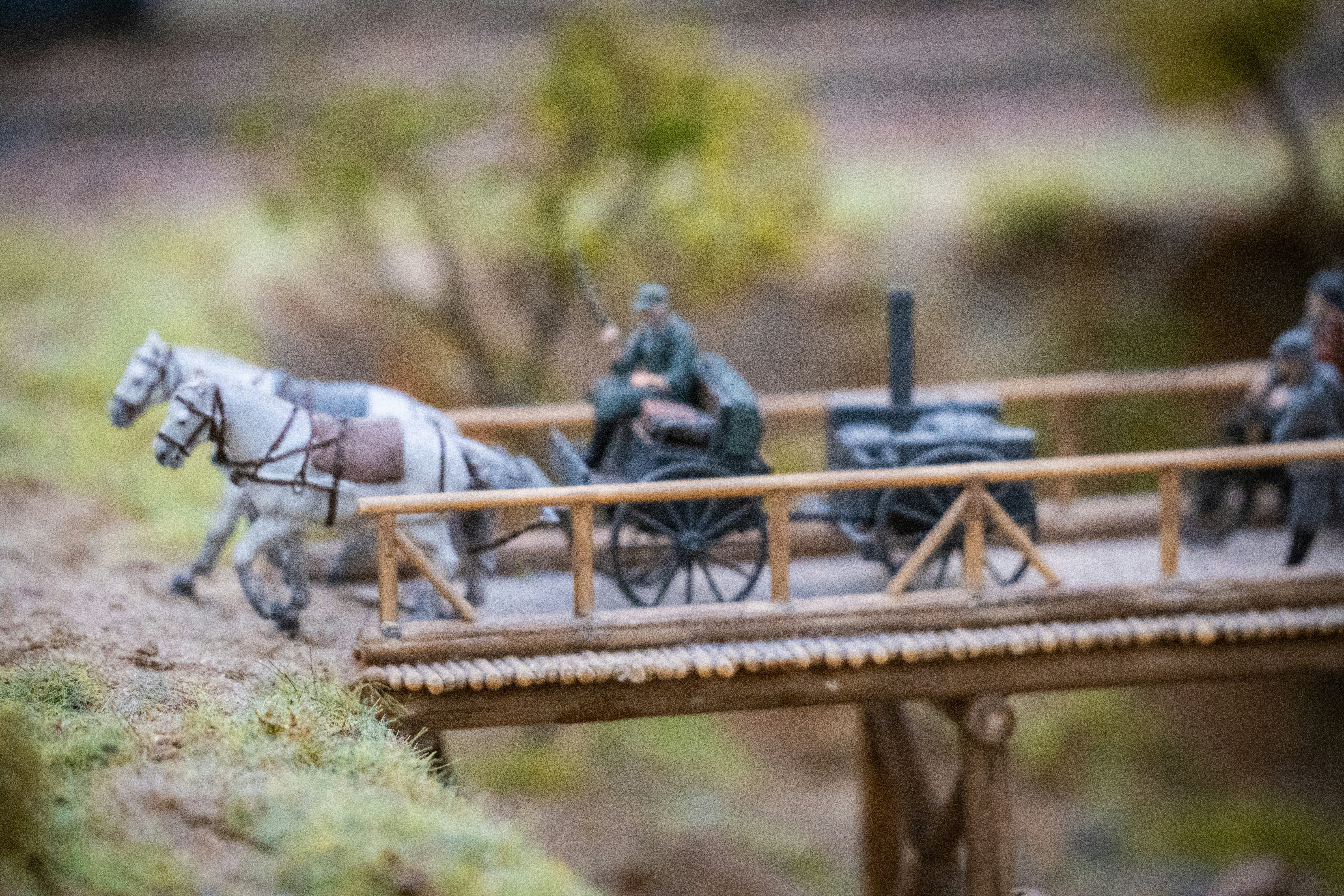 Who invented the Bailey bridge, the portable pre-fabricated truss bridge widely used in WWII?