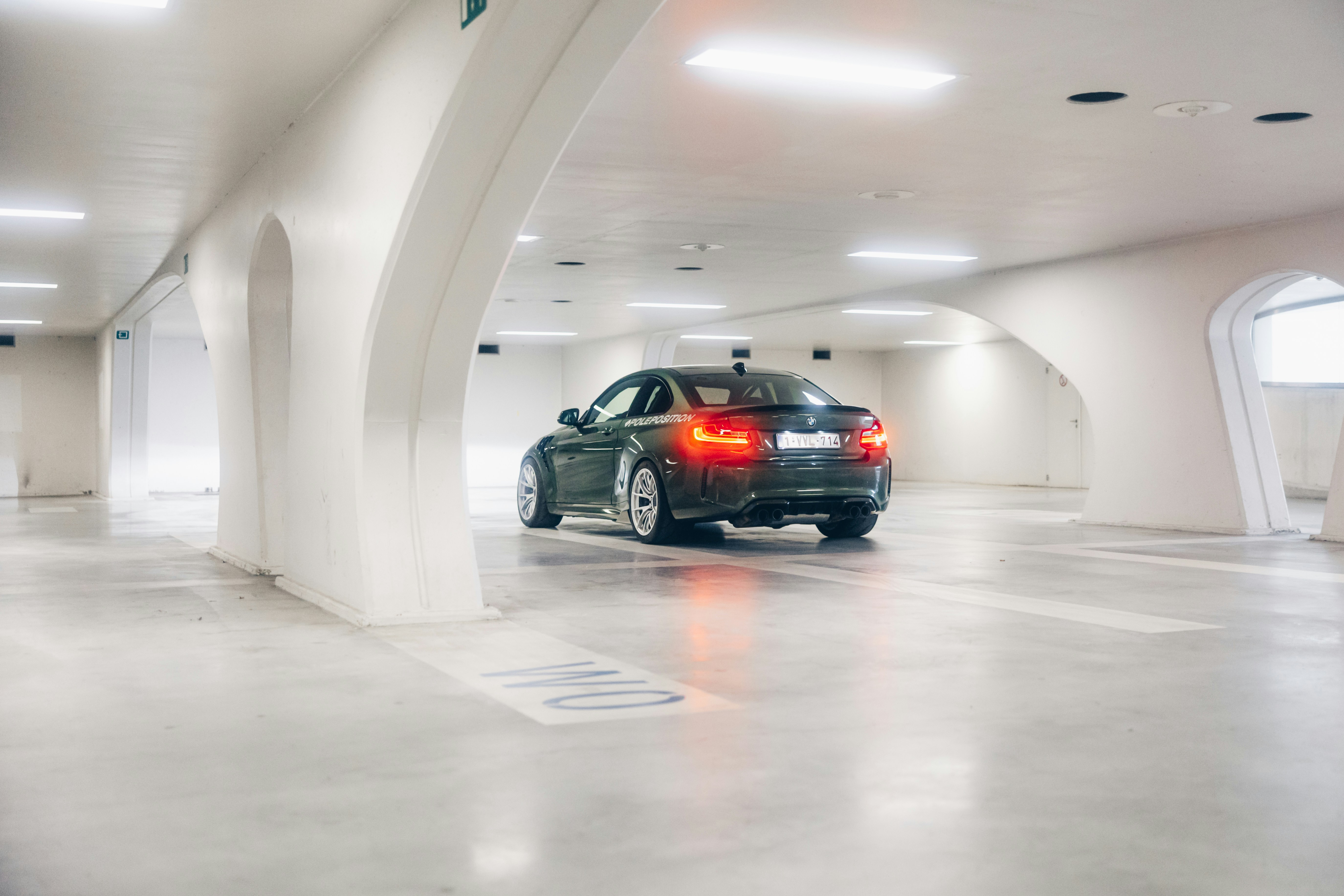 Photo by lorenzohamers