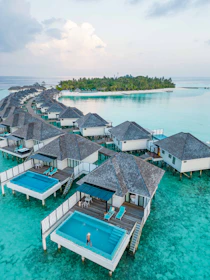 a bunch of houses that are in the water