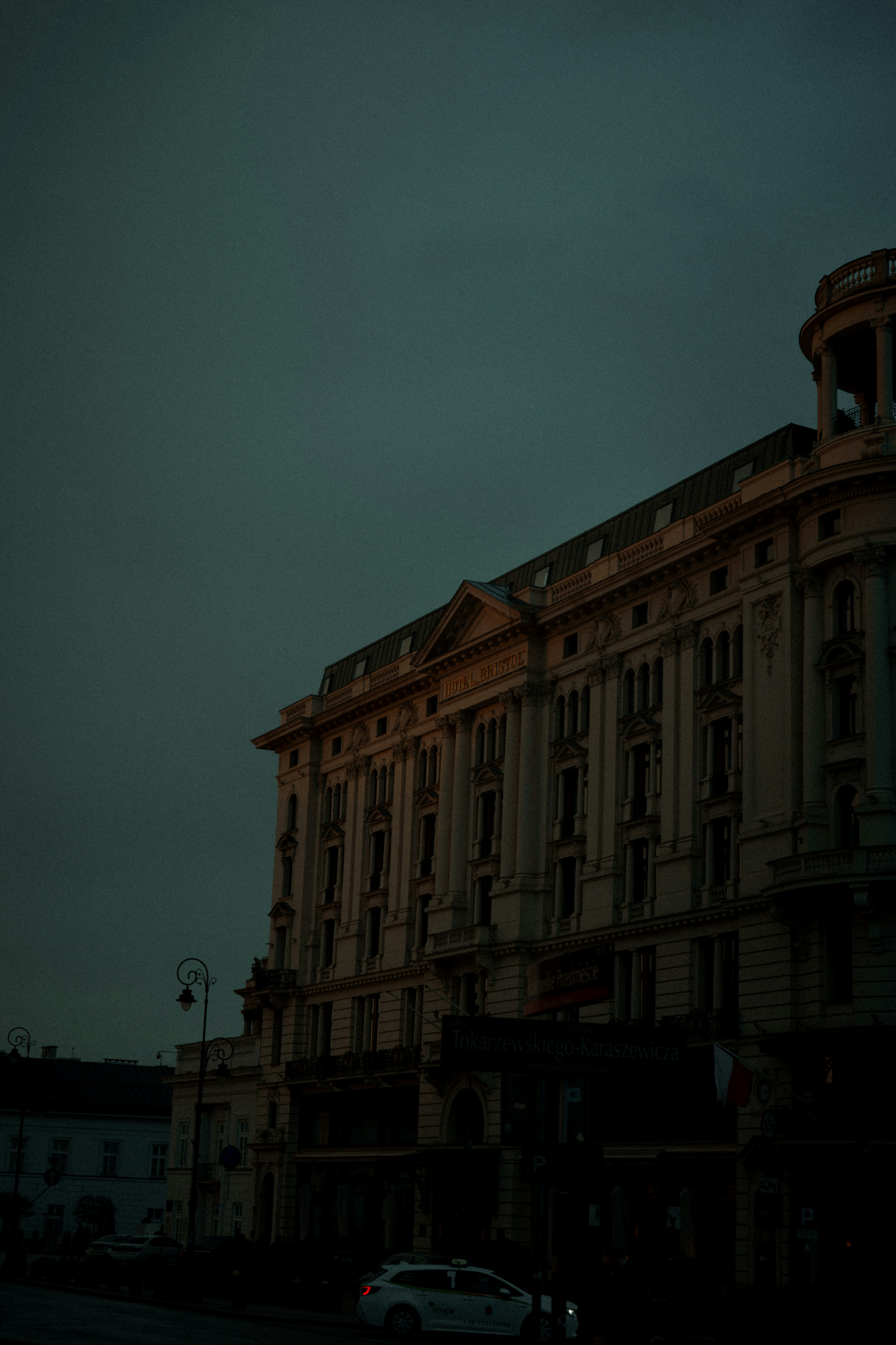 Photo by rushilologist