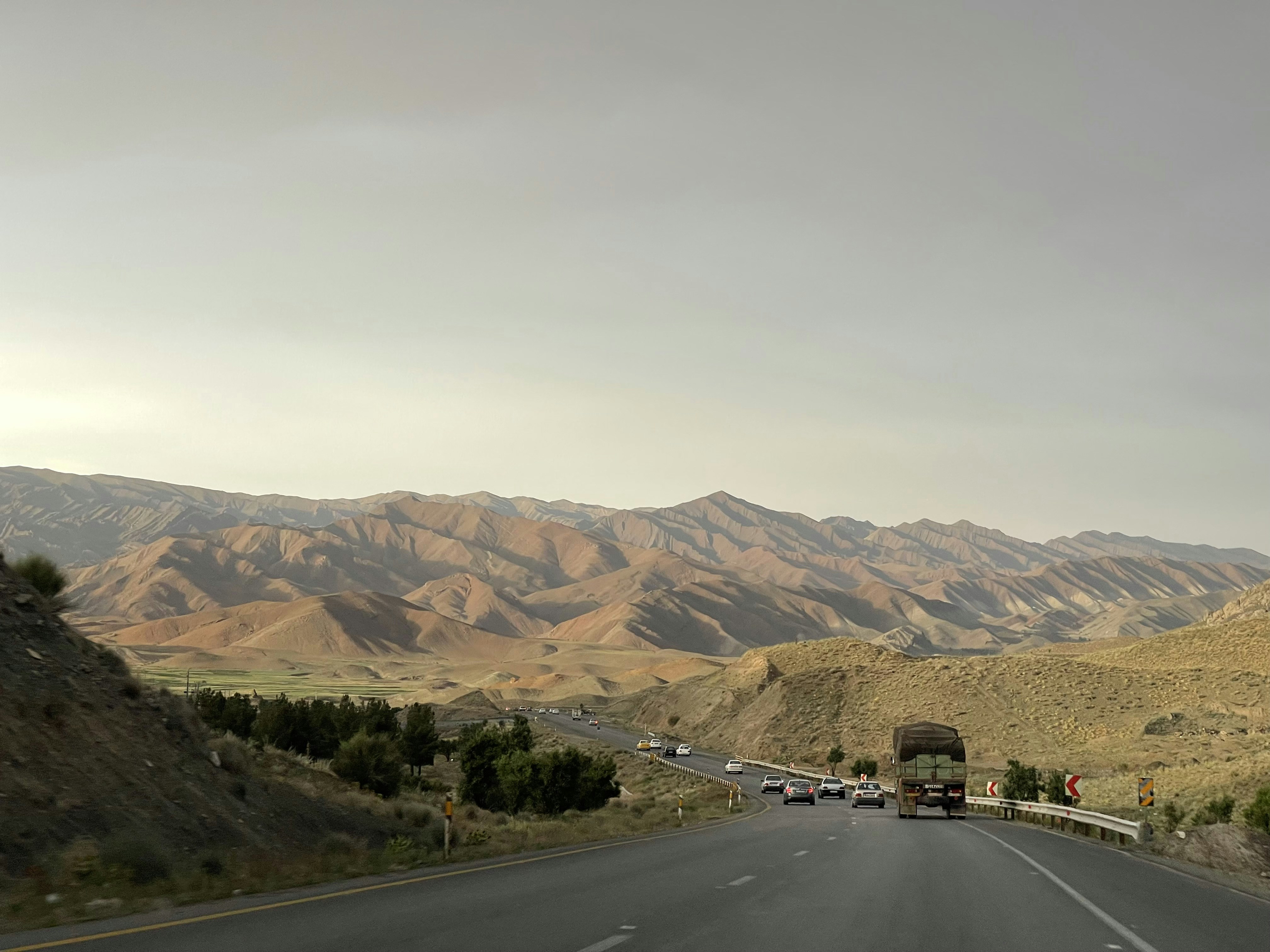 Photo by rezadaneshi