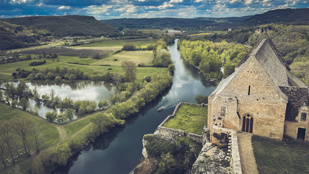 🌿 9 coins paisibles de Dordogne à explorer en 2026 🌿 9 coins paisibles de Dordogne à explorer en 2026