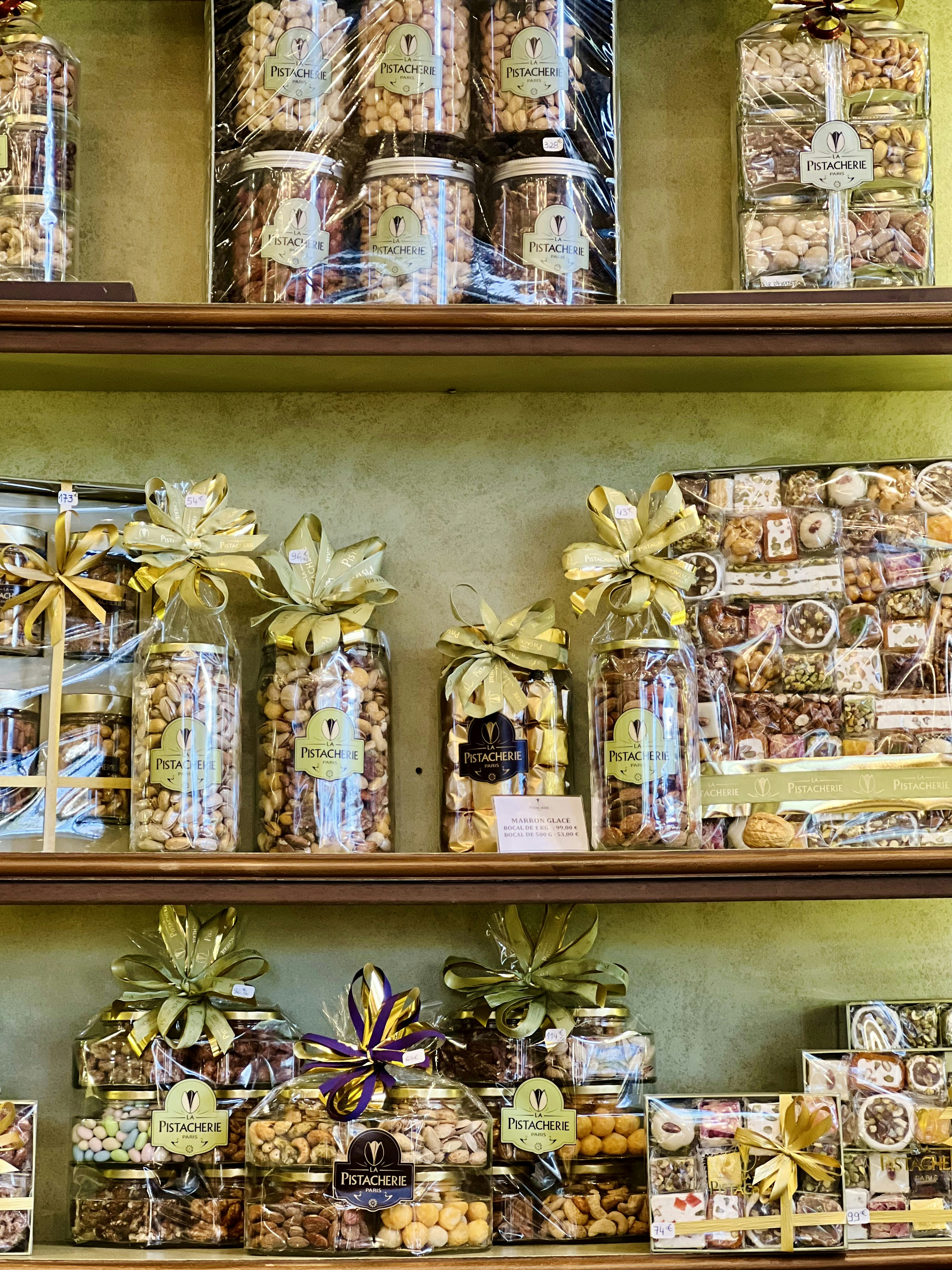 Elegant Nut Gift Hampers