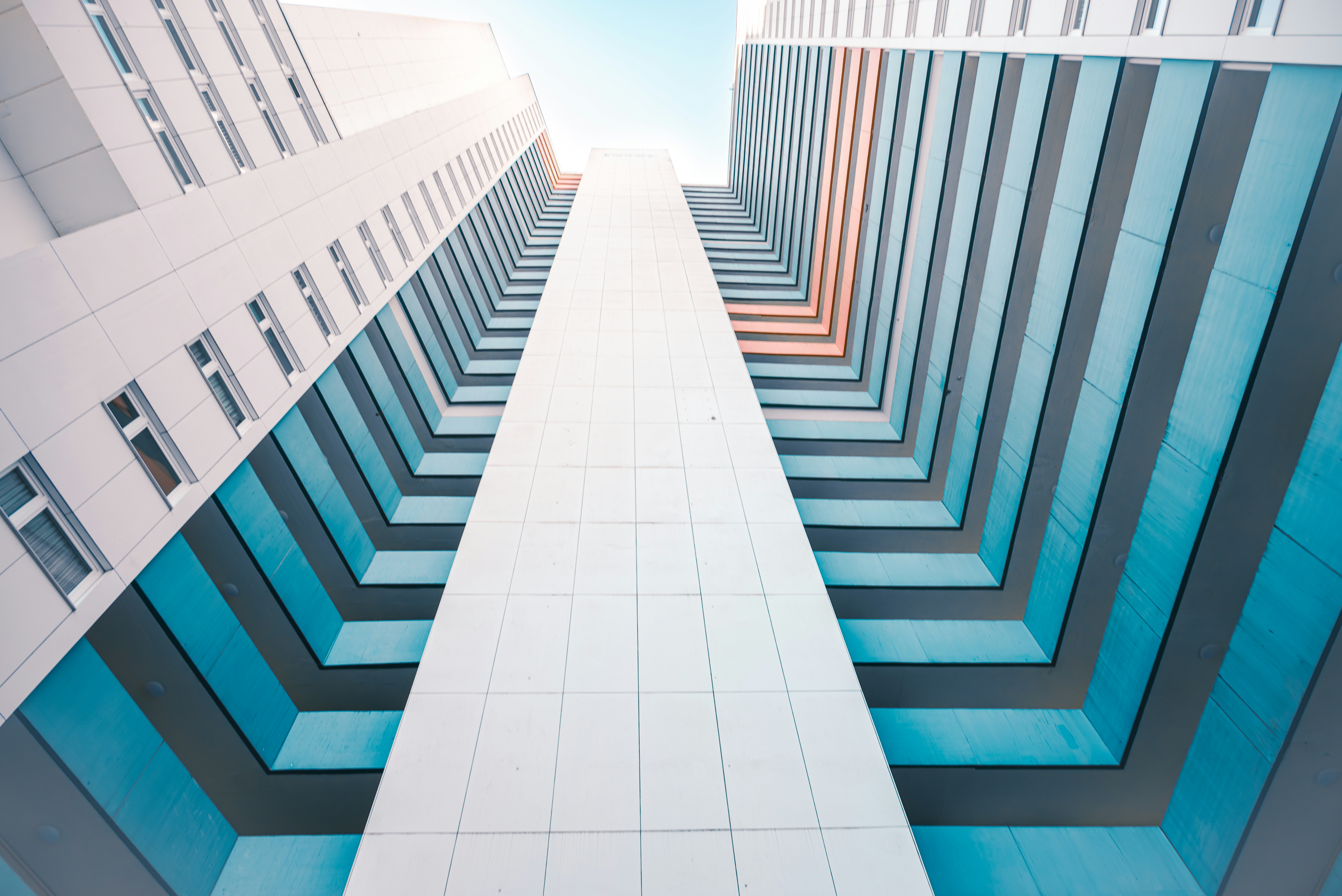 Photo by jetztabertempo