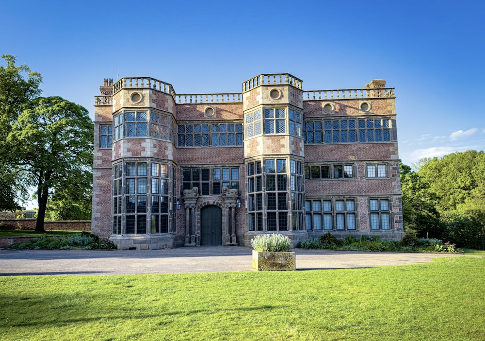 a large brick building with lots of windows