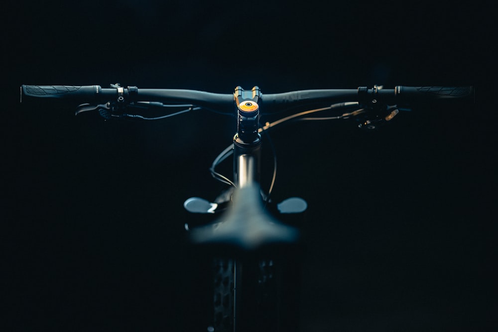 a close up of the handle bars on a bike