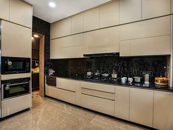 Premium U-Shaped Kitchen with Tall Units