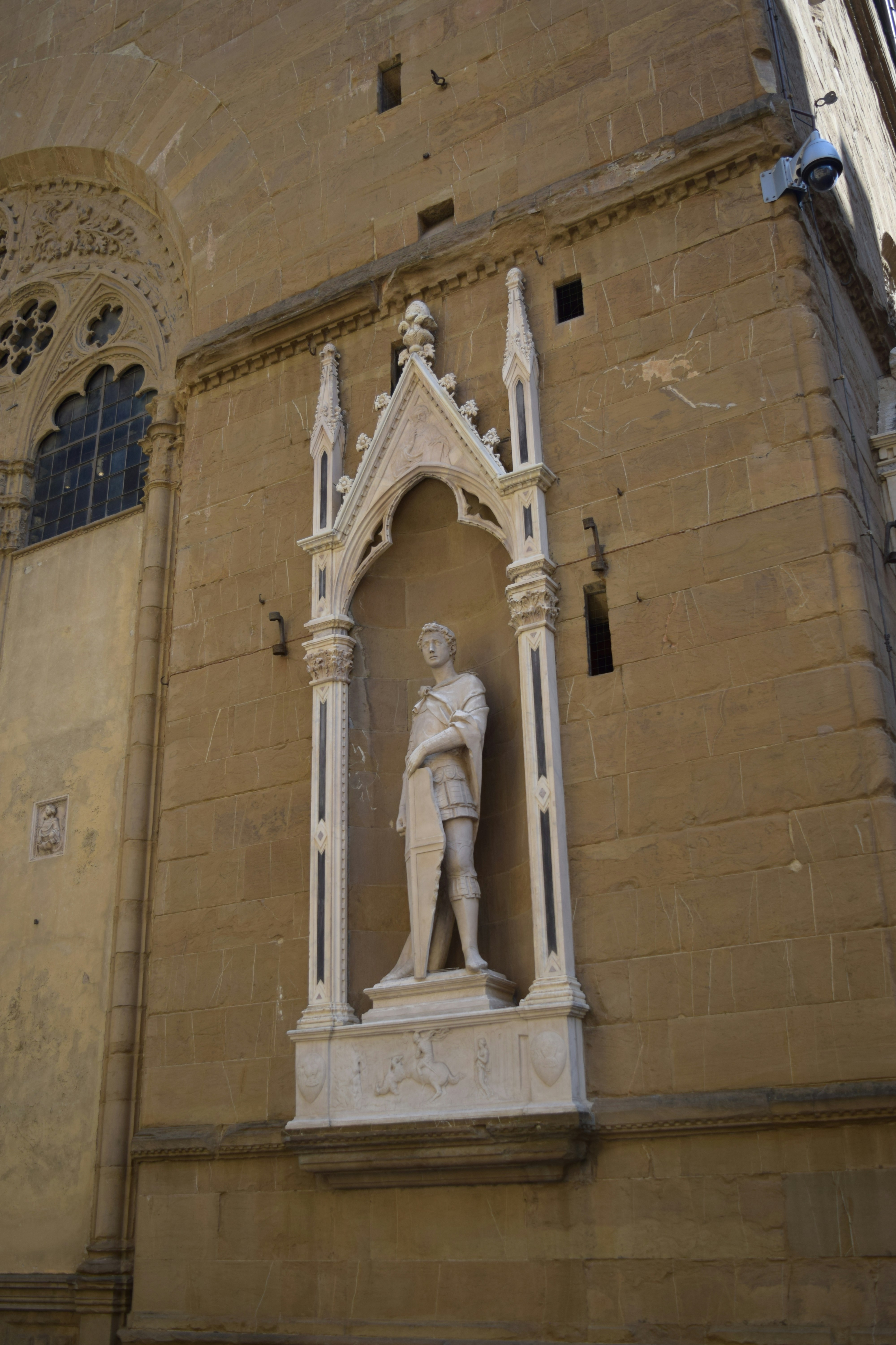 Photo by davidespinarincon