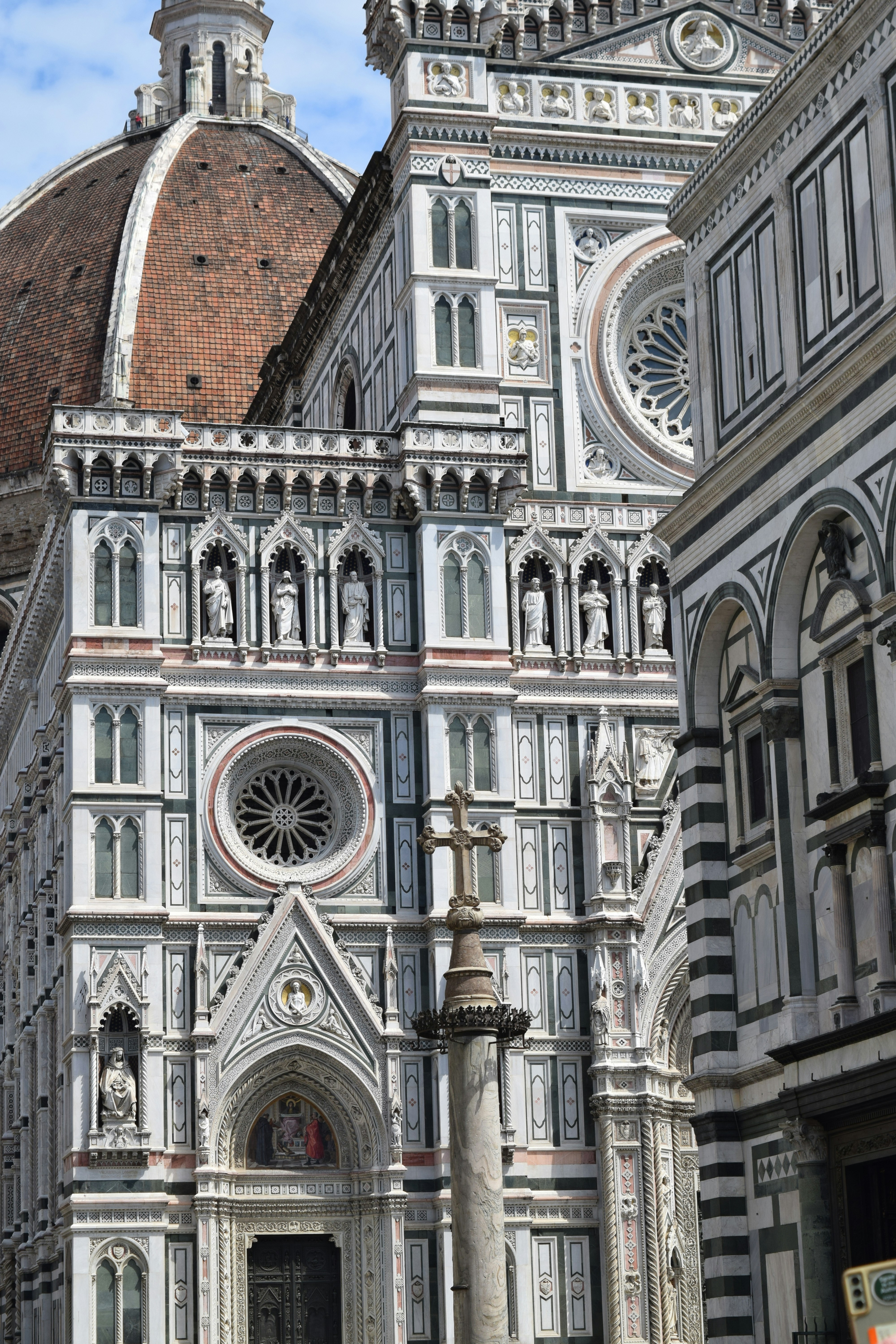 Photo by davidespinarincon