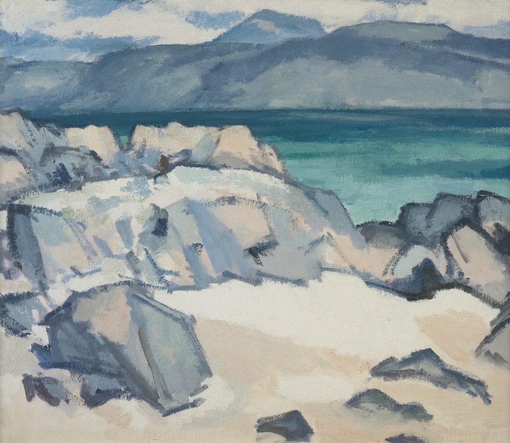 une peinture de rochers et d’eau avec des montagnes en arrière-plan