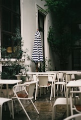 A well-kept outdoor dining area.