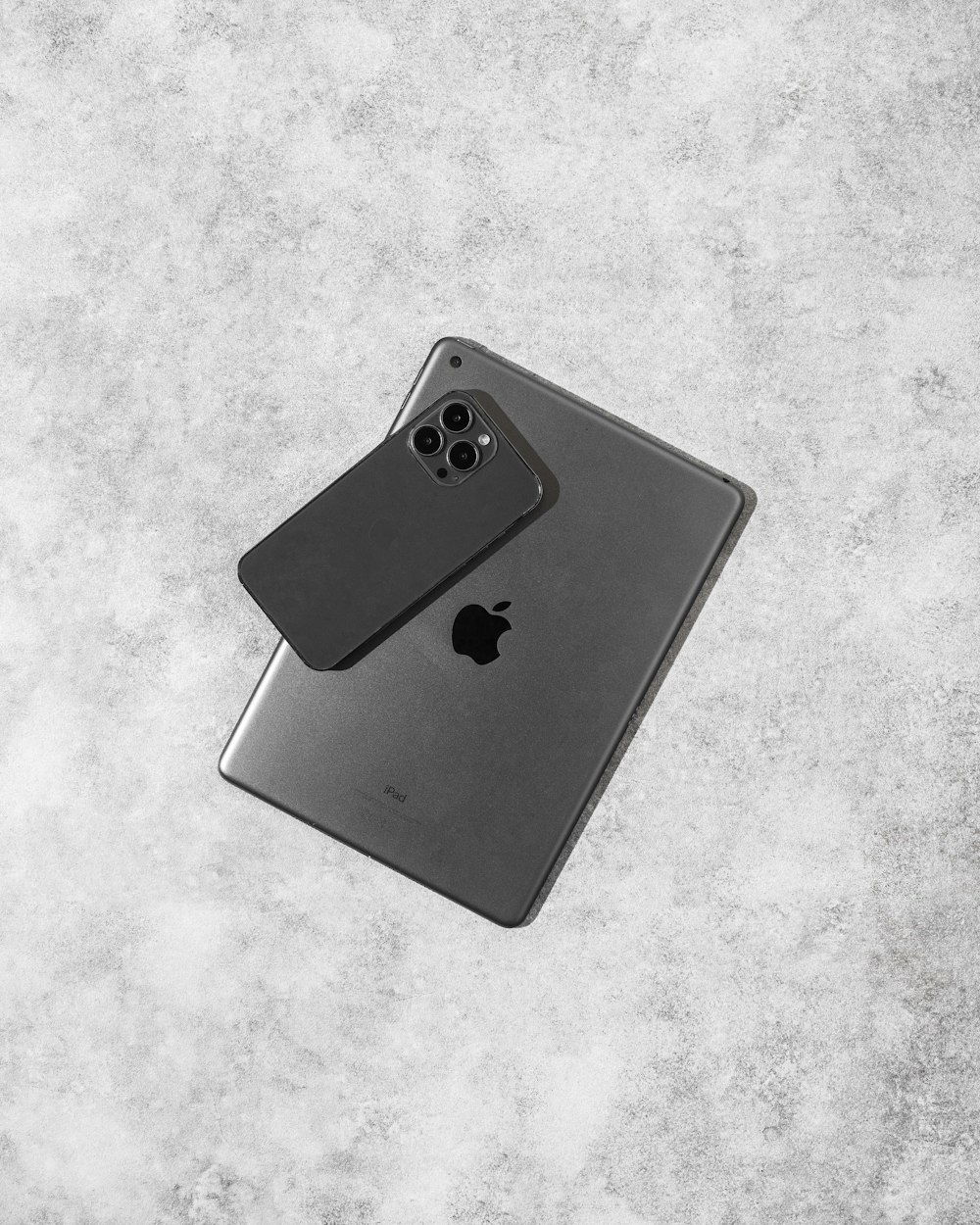 a black and white photo of an iphone