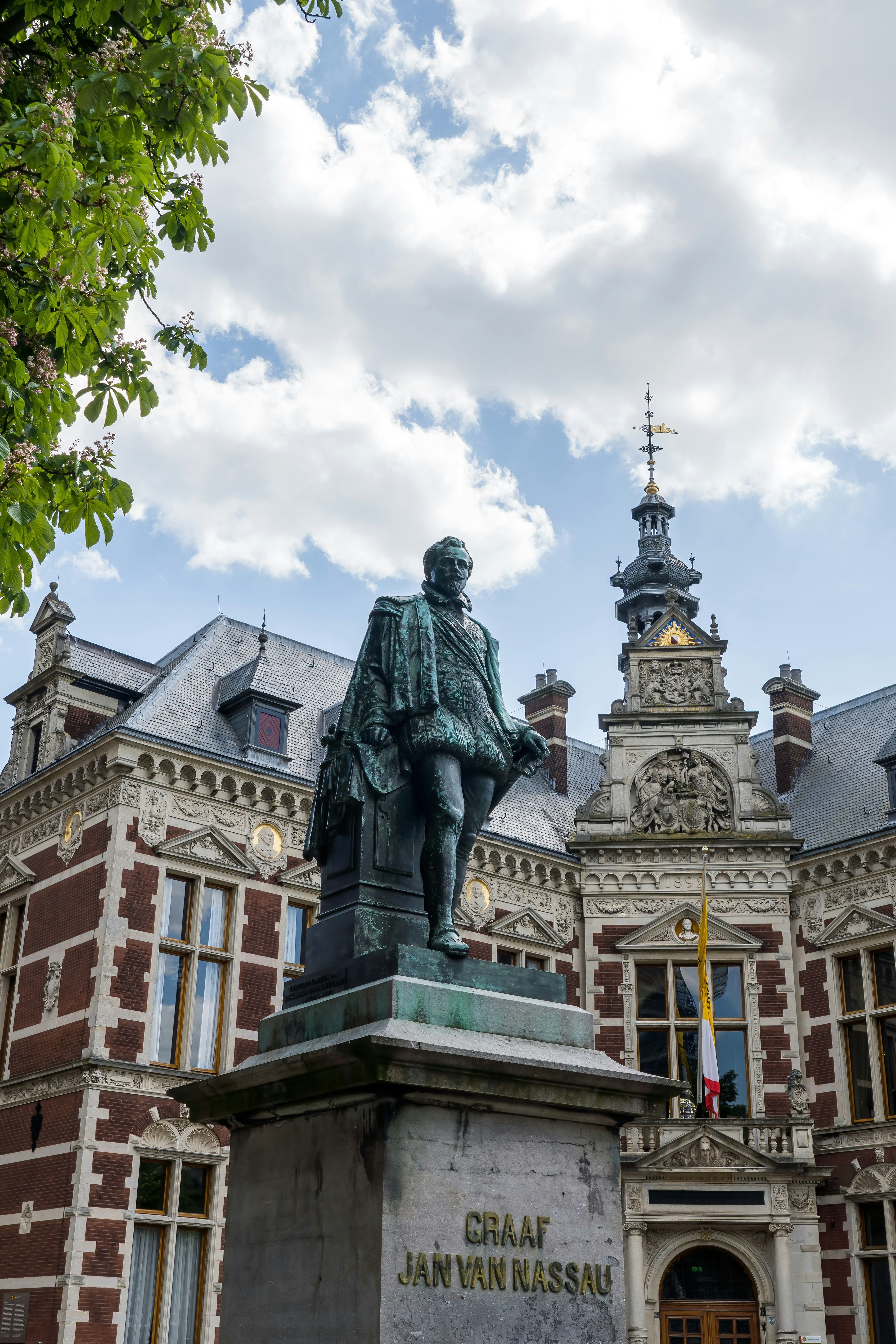 Navigating Dutch Law: How to Find a Free Lawyer Netherlands