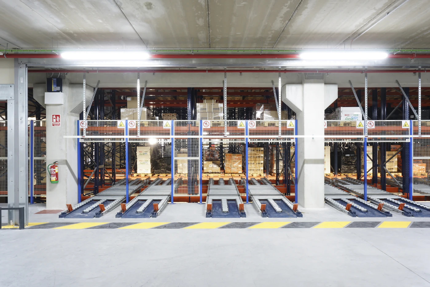 Racks selectivos en depósito