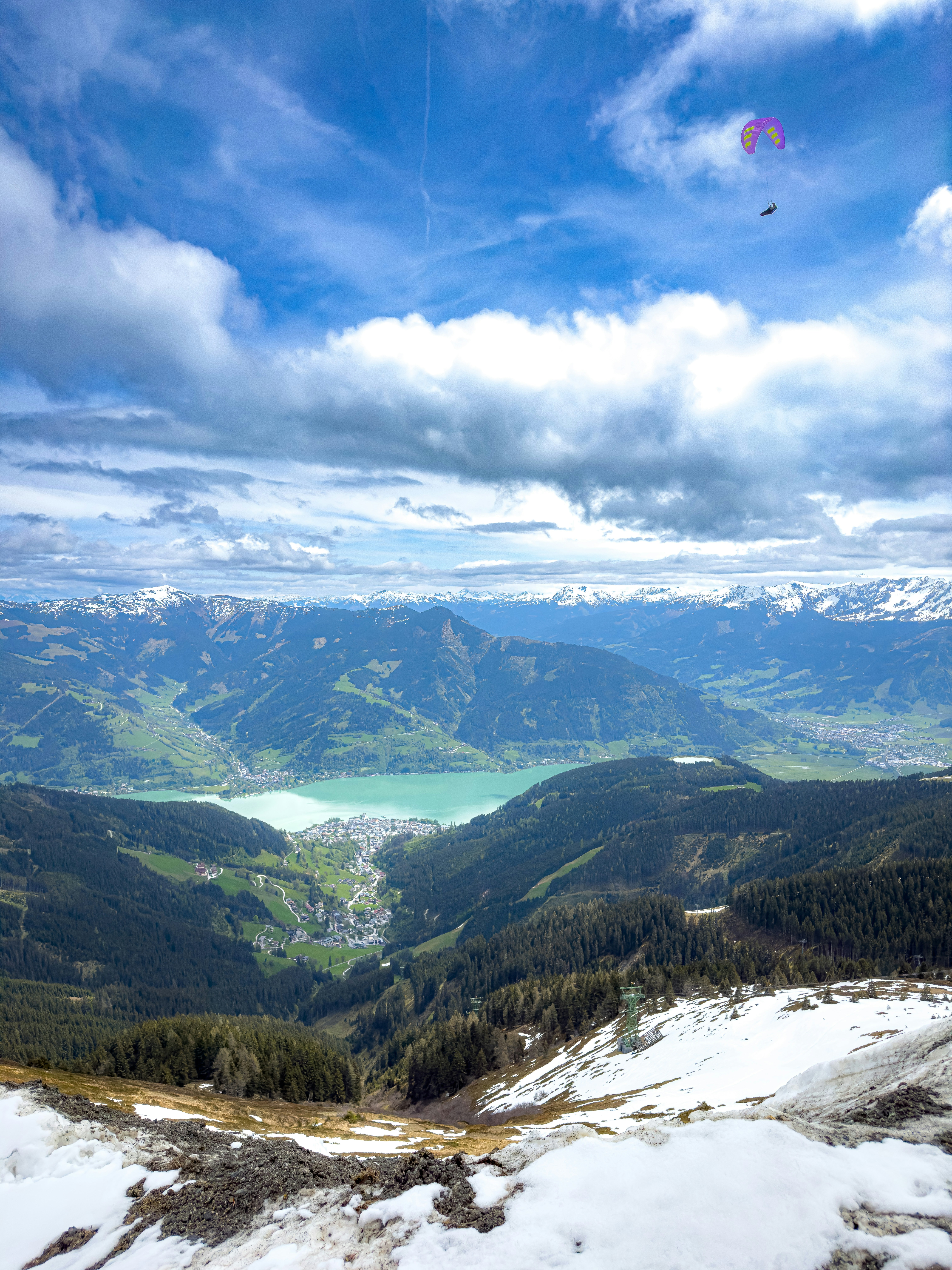 Photo by majidaljishi