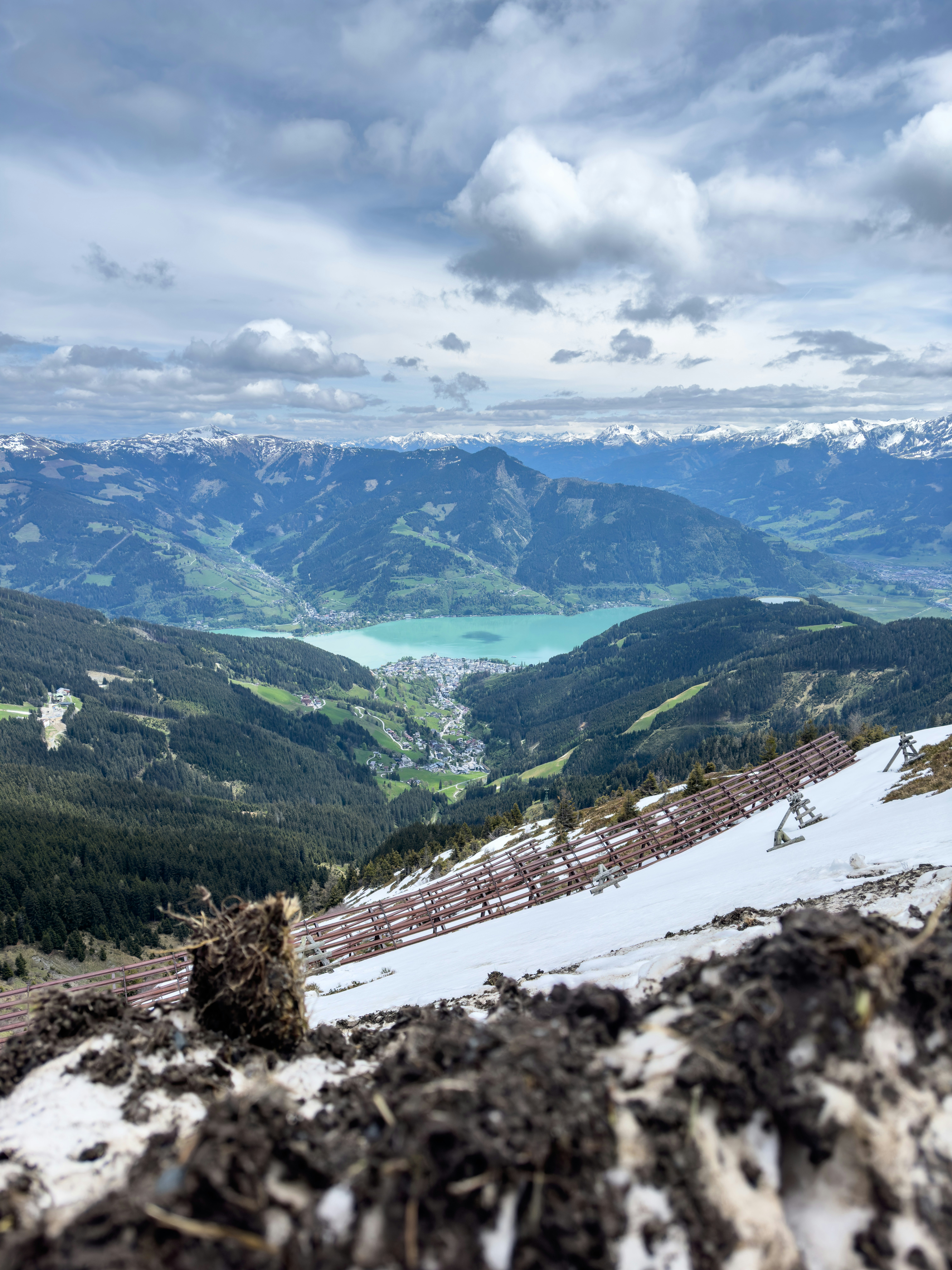 Photo by majidaljishi