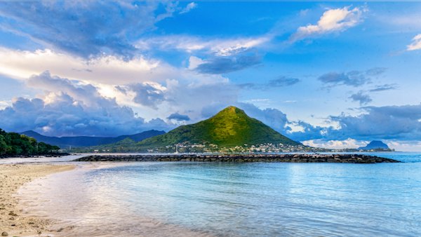 A small island in the middle of a body of water — Mauritius, Mauritius