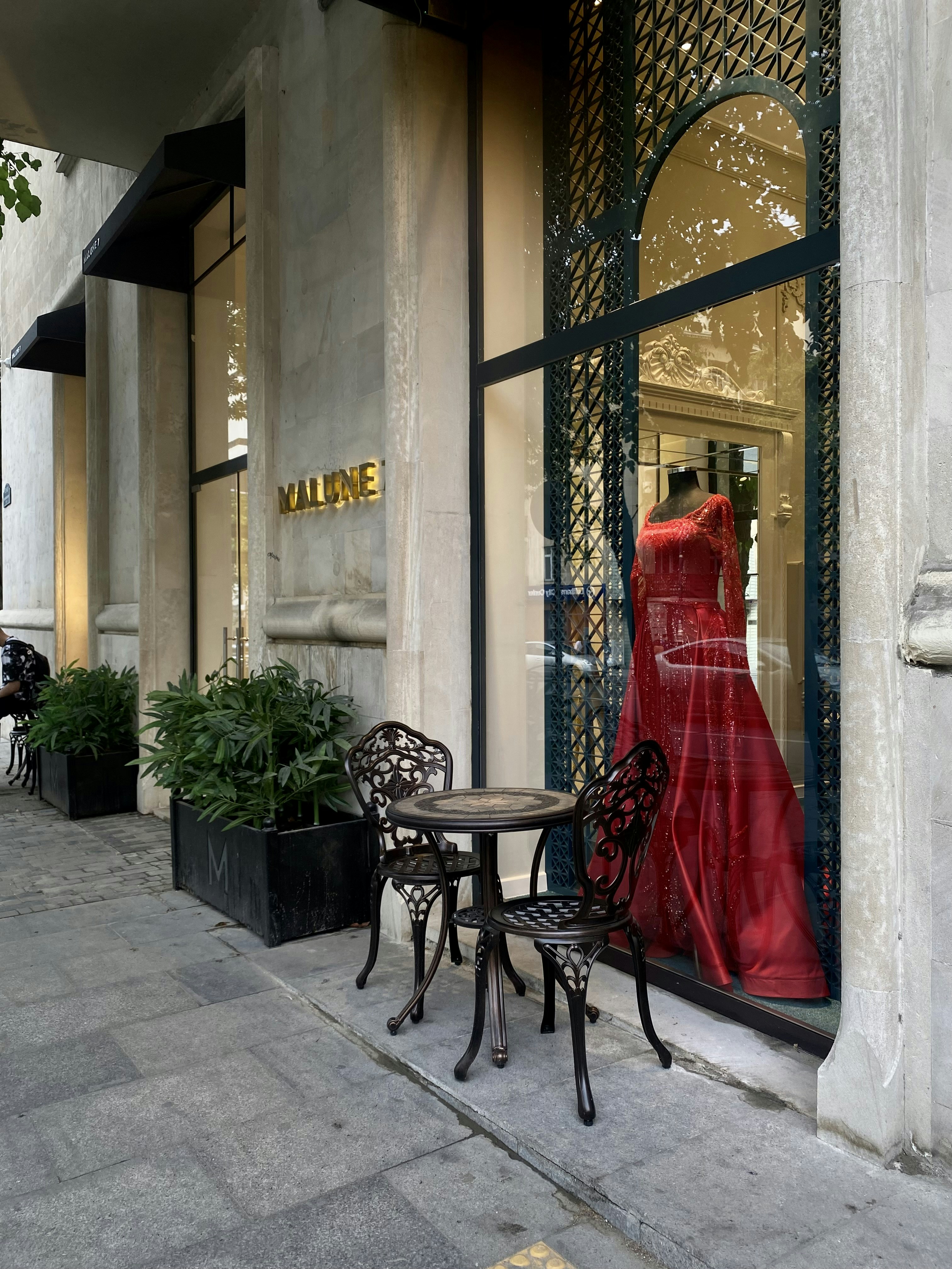 Trendy Women's Fashion