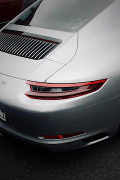 Side view of a sports car showcasing the smooth satin finish of éclatauto&amp;amp;amp;amp;amp;amp;amp;amp;amp;#x27;s Prime PPF.
