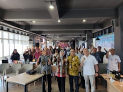 Image showcasing a wellness business club meeting.